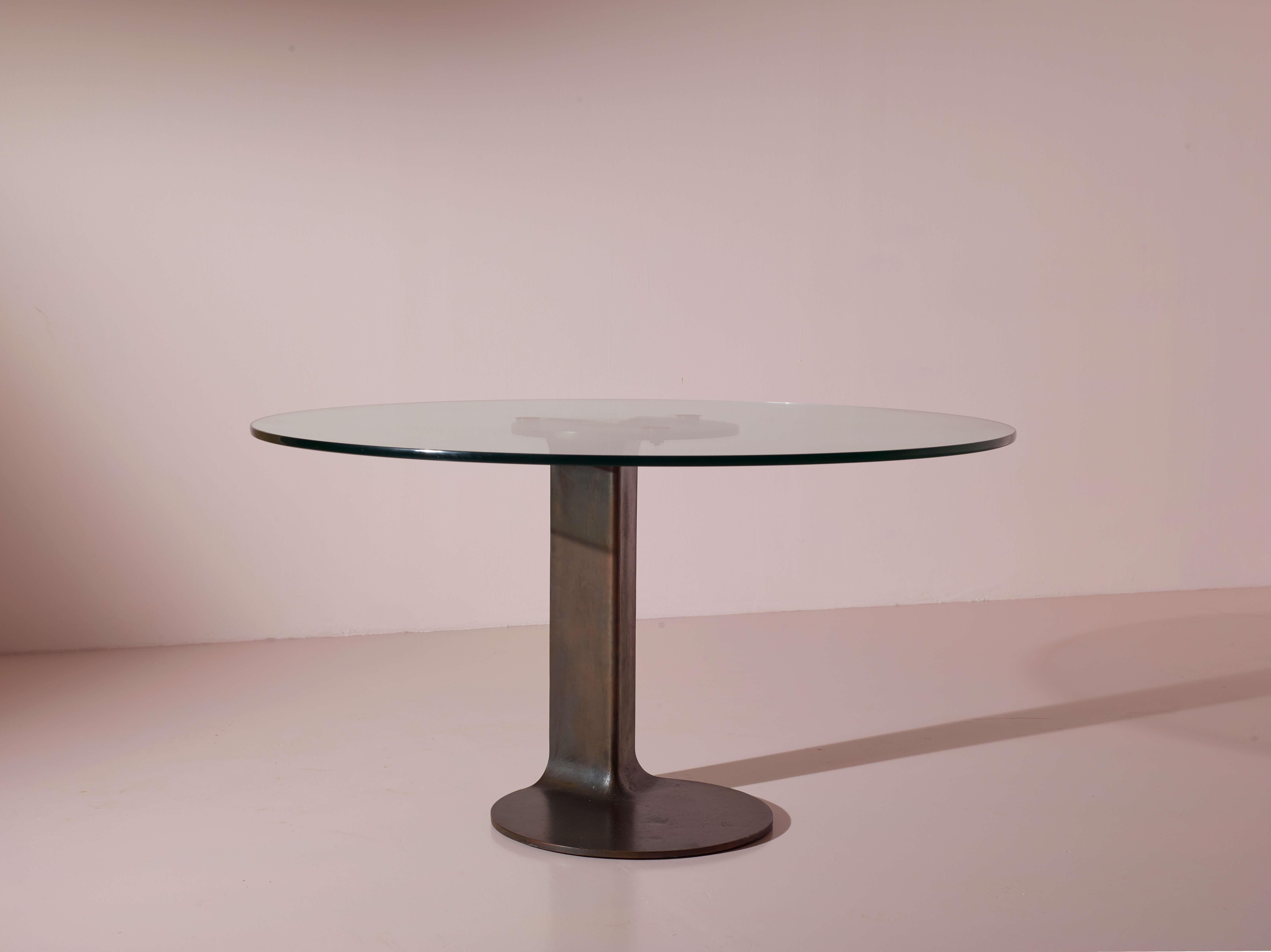 Runder Tisch aus Metall und Glas von Afra & Tobia Scarpa, Modell Tl59 von Poggi, Italien 1970er Jahre 1