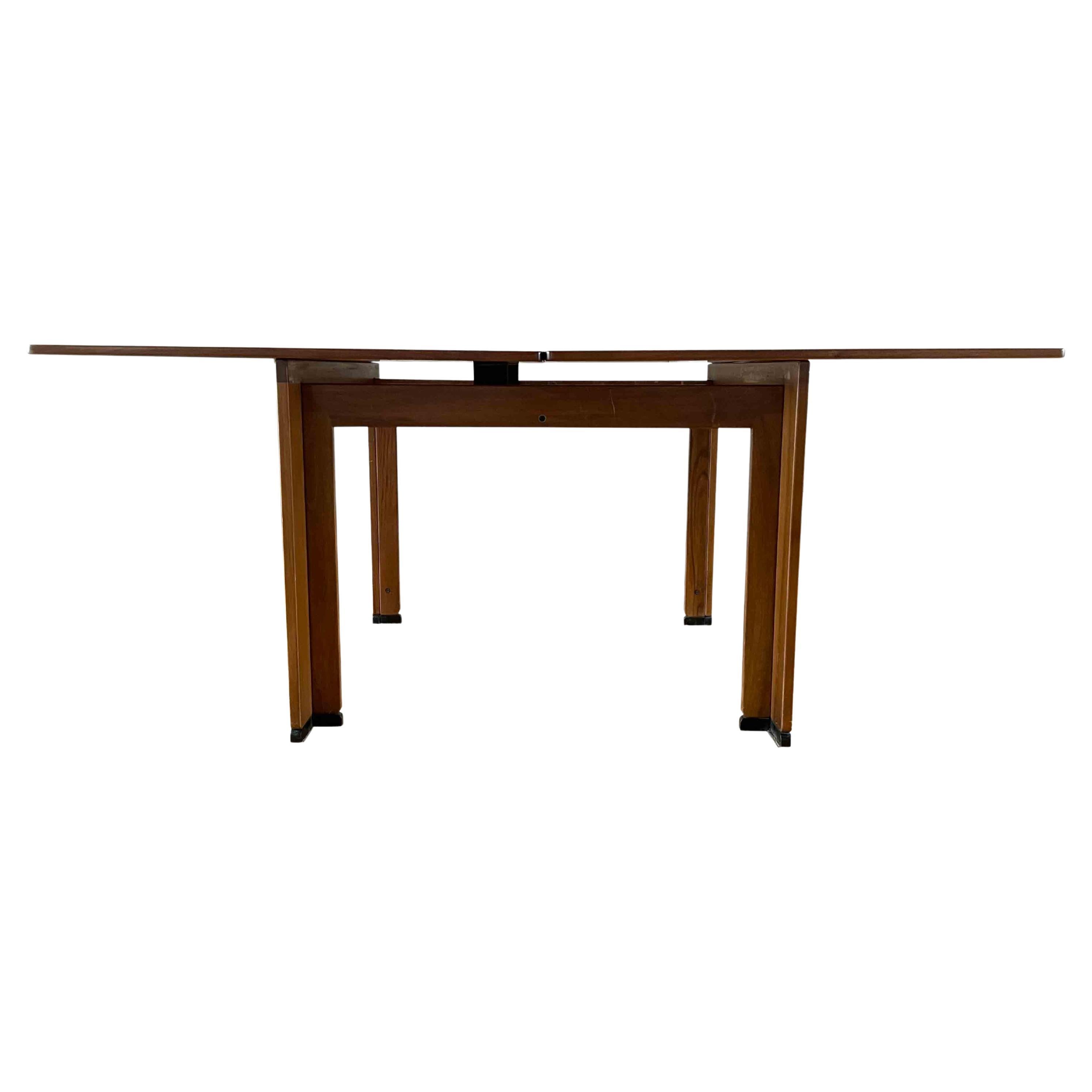 Afra & Tobia Scarpa Midcentury “778” Extensible Dining Table for Cassina, 1967 For Sale