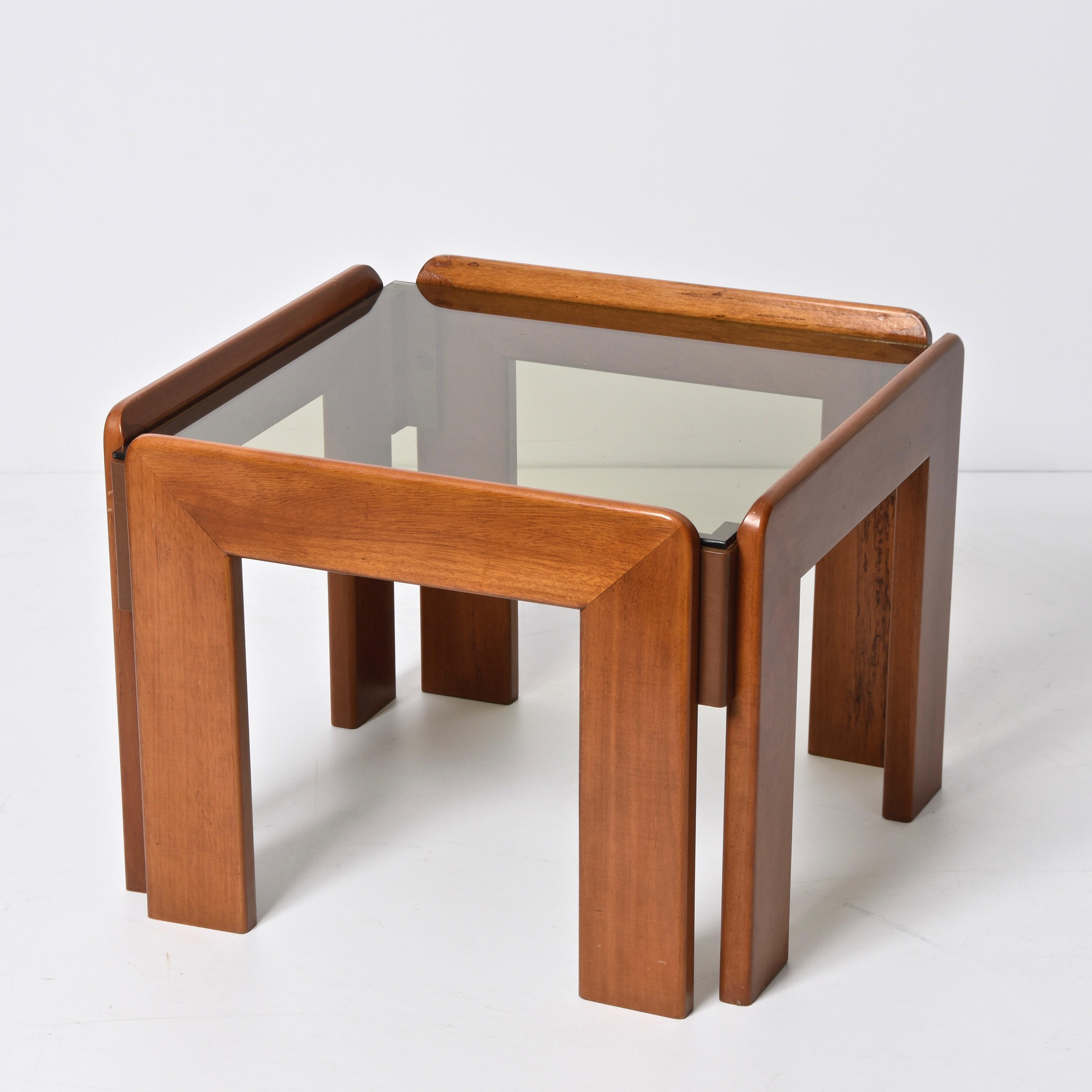 Afra & Tobia Scarpa Midcentury Squared Wood Italian Coffee Table, 1970s In Good Condition In Roma, IT