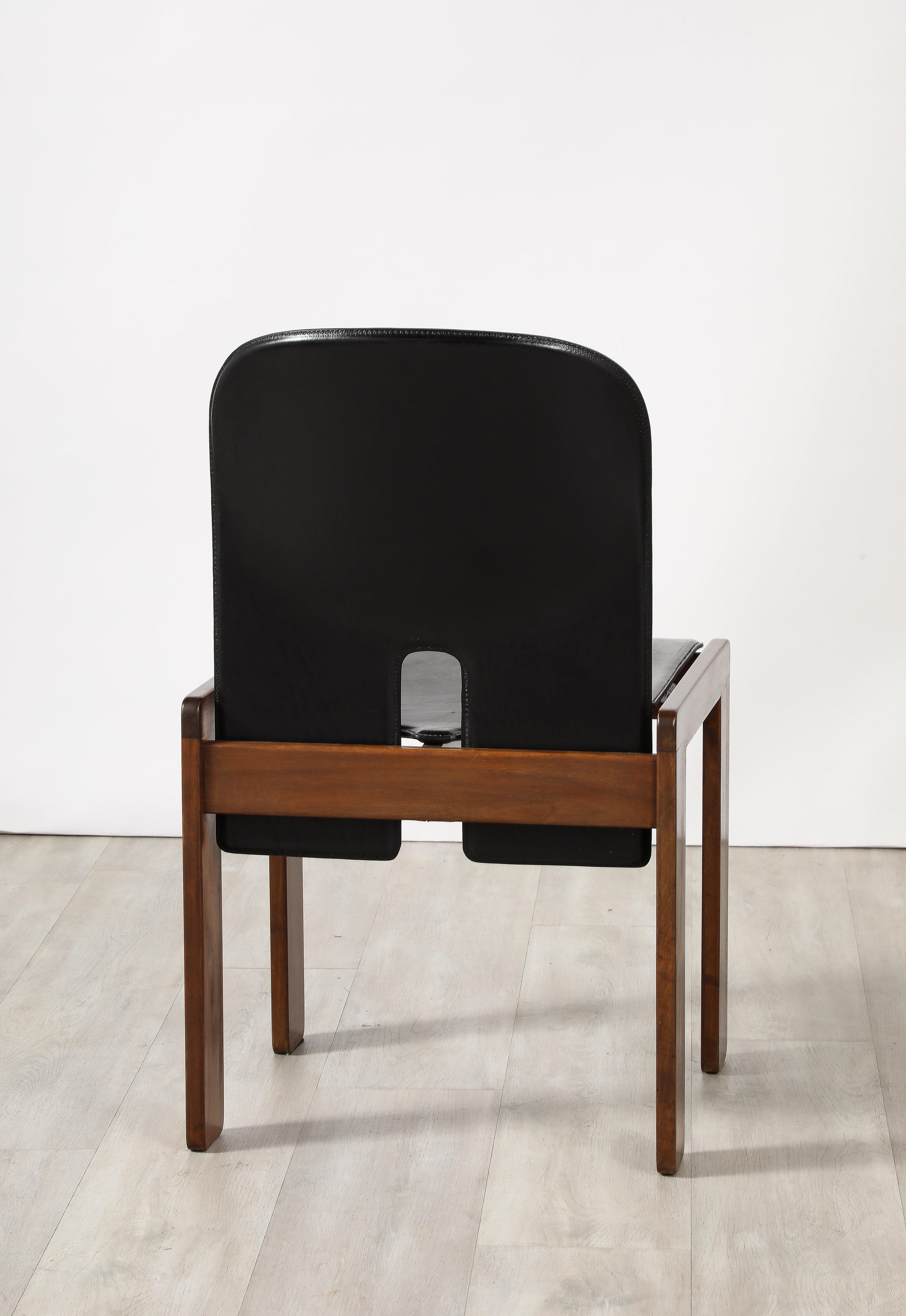 Afra & Tobia Scarpa Modello '121' Set di quattro sedie da pranzo per Cassina, 1965 in vendita 2