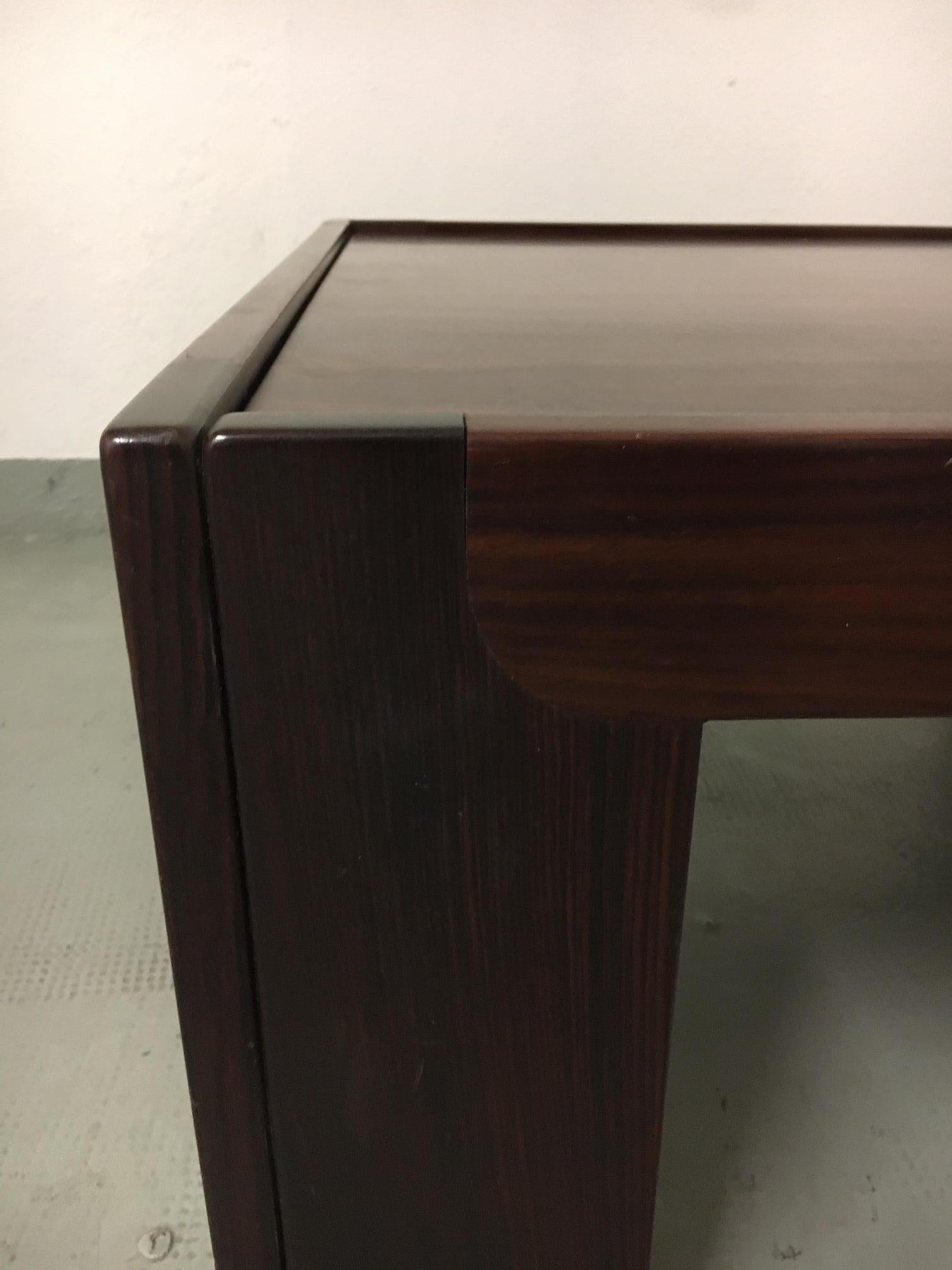 Afra & Tobia Scarpa Model 771 Rosewood Side Table Cassina, Italy, ca. 1965 For Sale 1