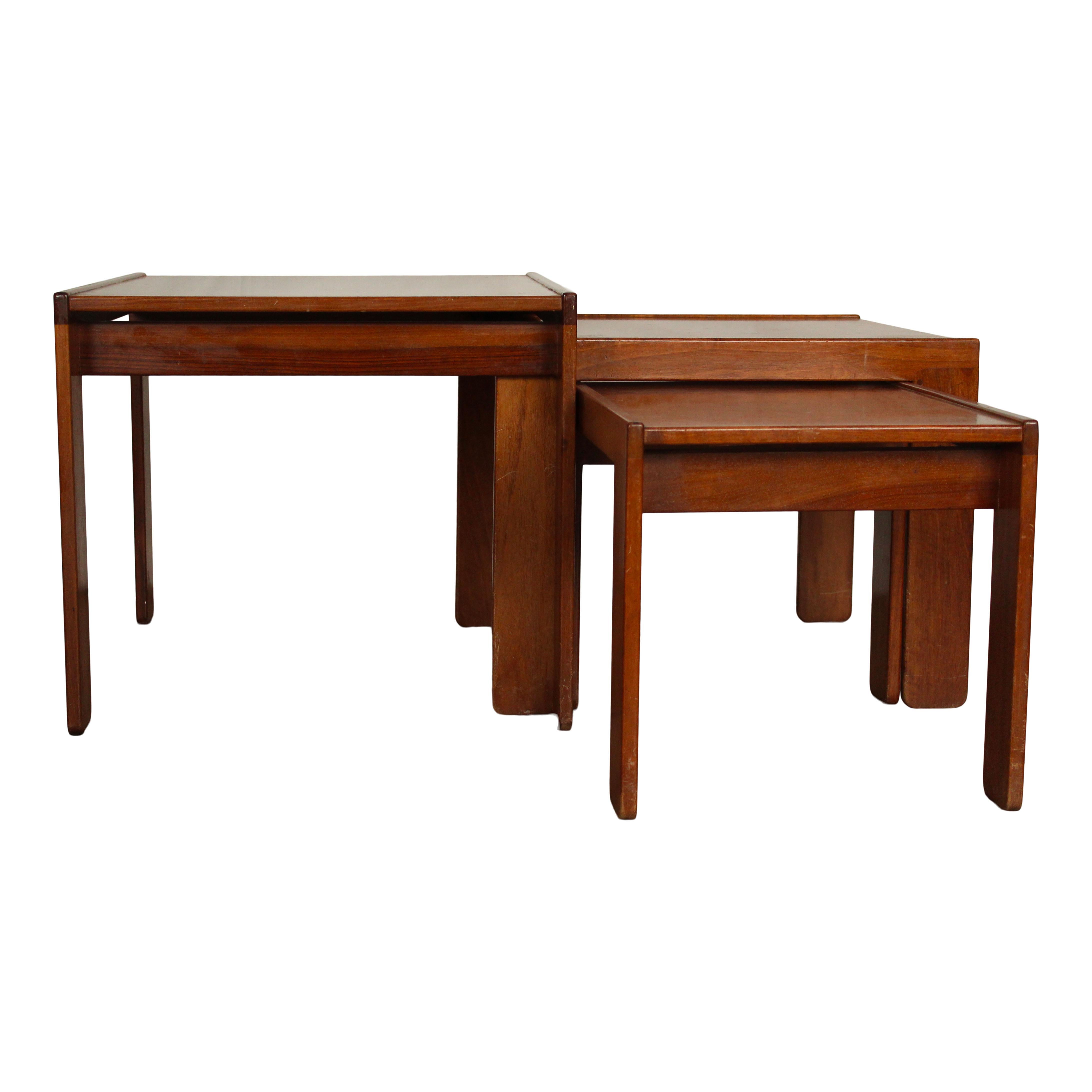 Afra & Tobia Scarpa Model 777 Walnut Nesting Coffee Tables for Cassina, 1965 For Sale 5