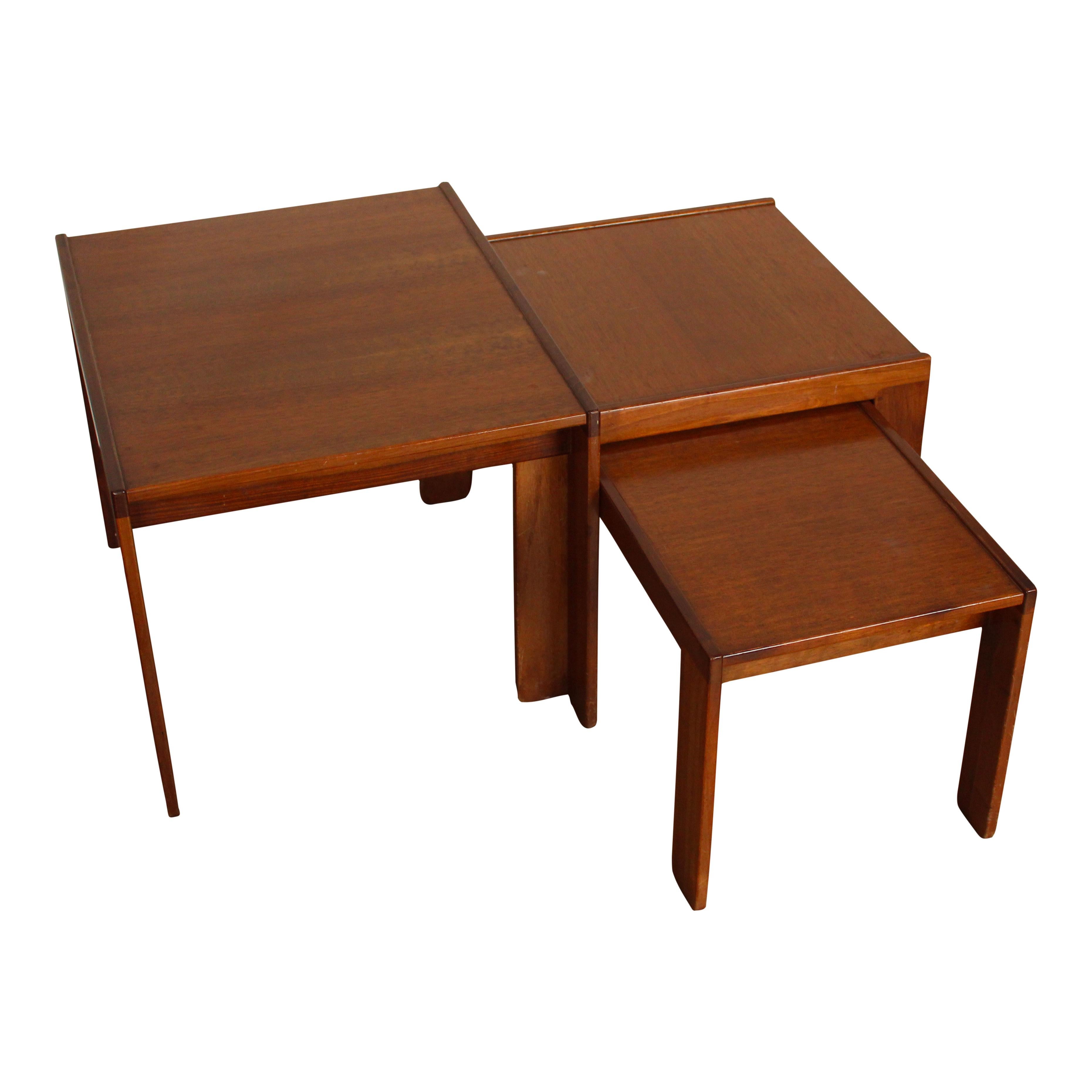 Afra & Tobia Scarpa Model 777 Walnut Nesting Coffee Tables for Cassina, 1965 For Sale 1