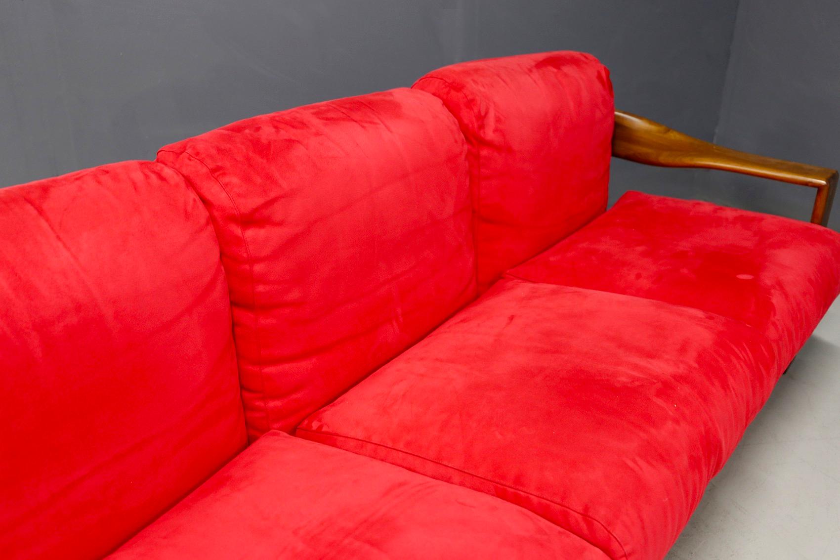 Afra & Tobia Scarpa Modern Sofa in Walnut and Fabric 1980s 3