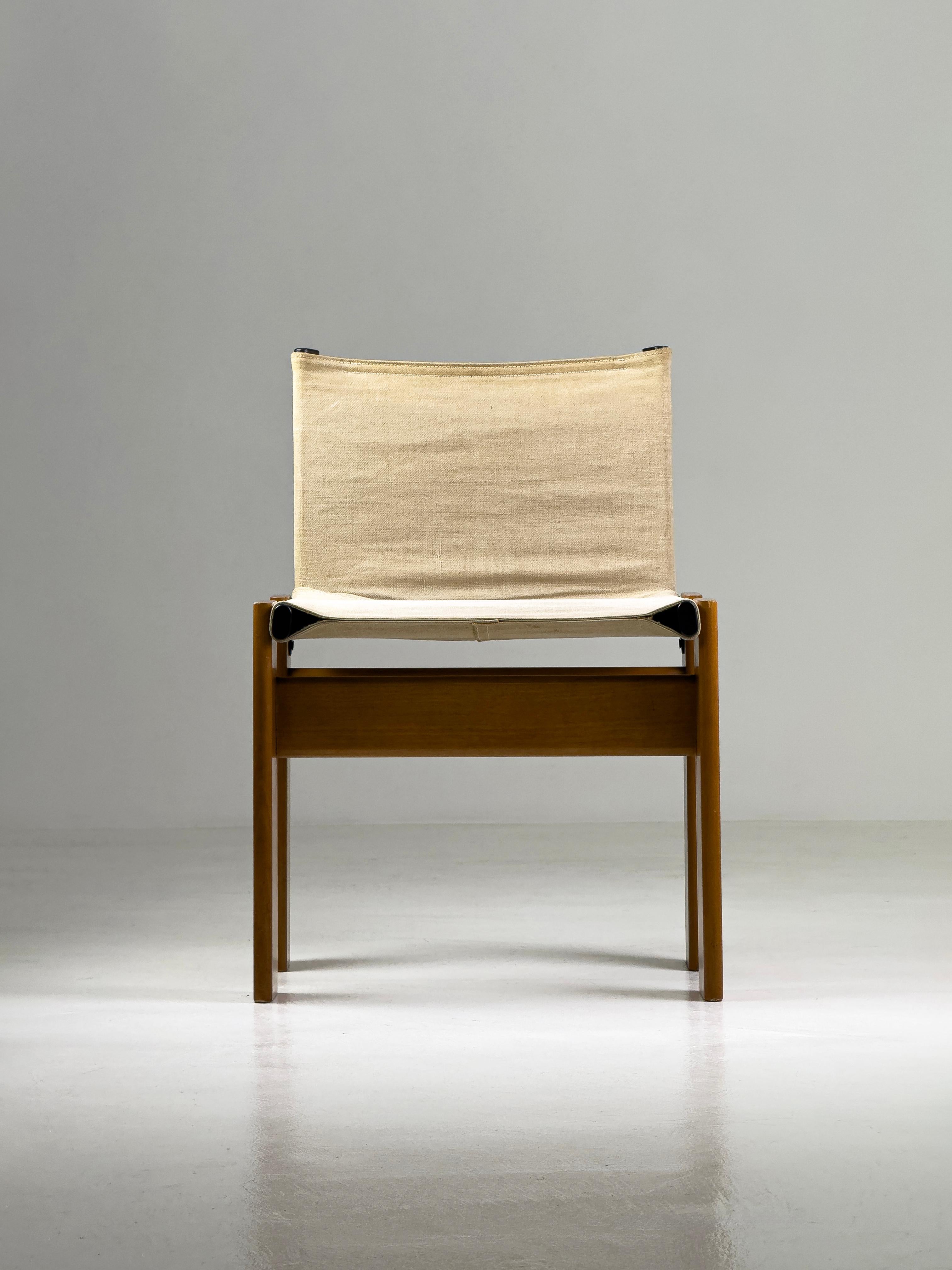 Afra & Tobia Scarpa Monk Chair for Molteni, 1970s – Walnut & Canvas In Good Condition For Sale In Milano, IT