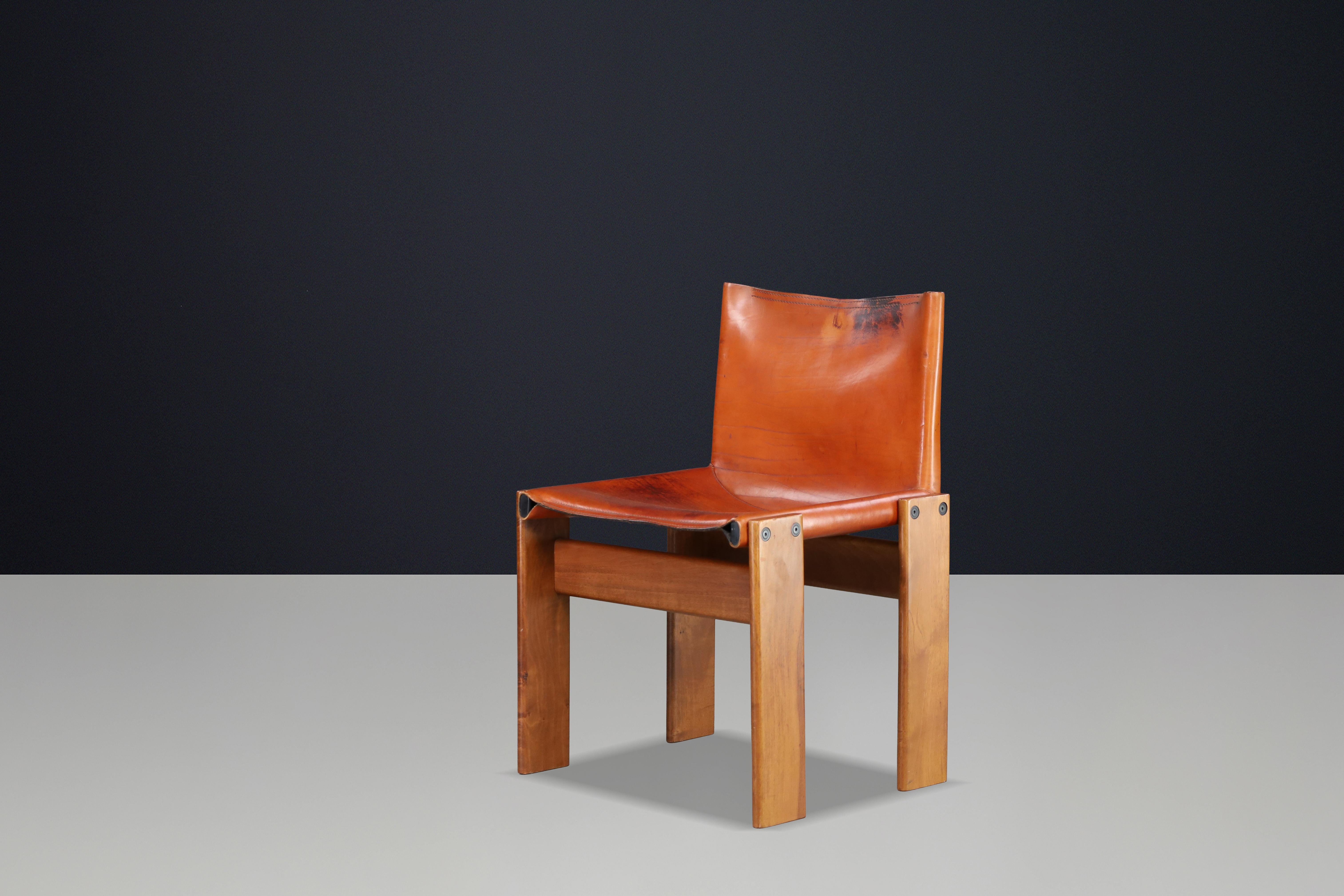 Afra & Tobia Scarpa ‘Monk’ Chairs in Patinated Leather & Walnut Frame, 1974 For Sale 3