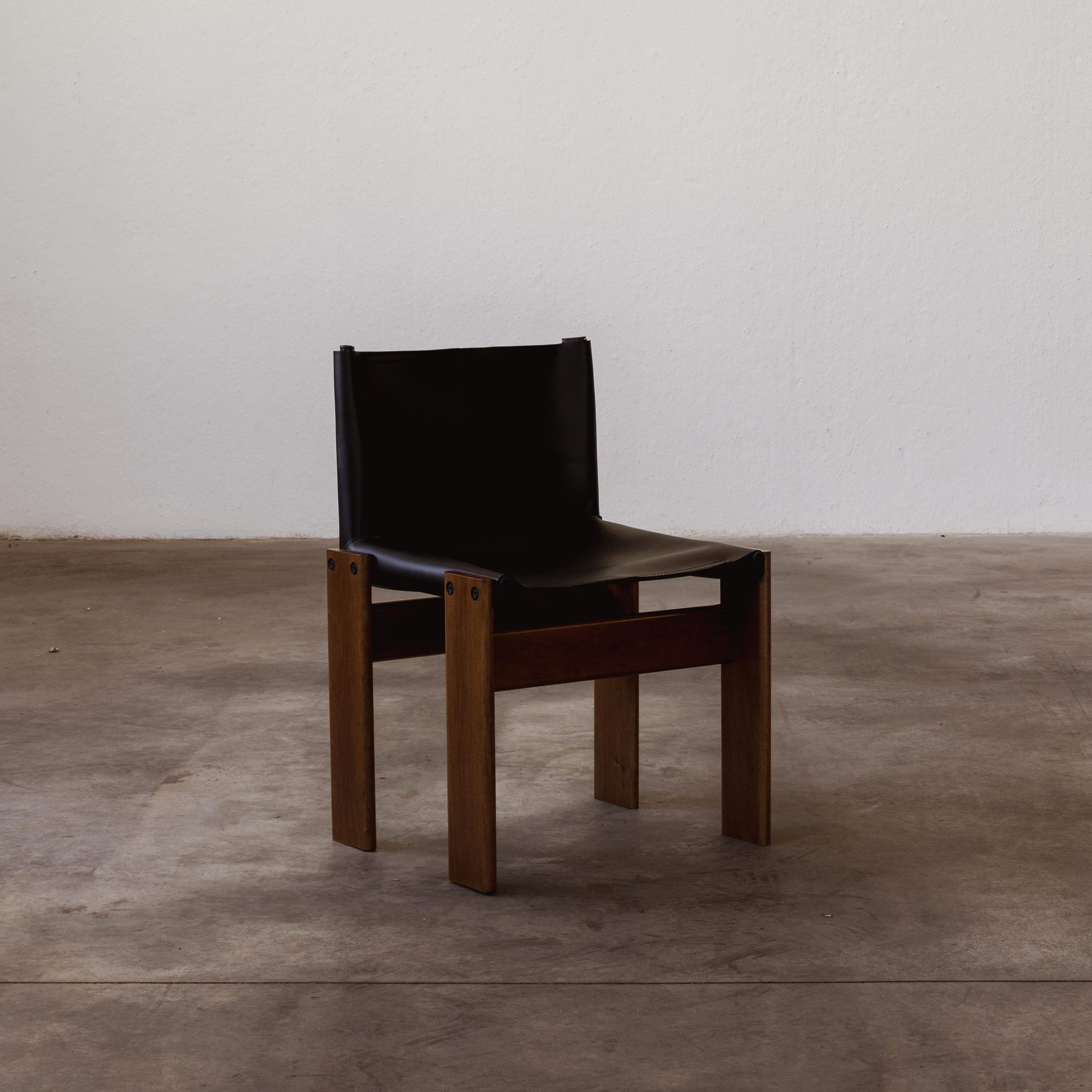 Chaise de salle à manger 