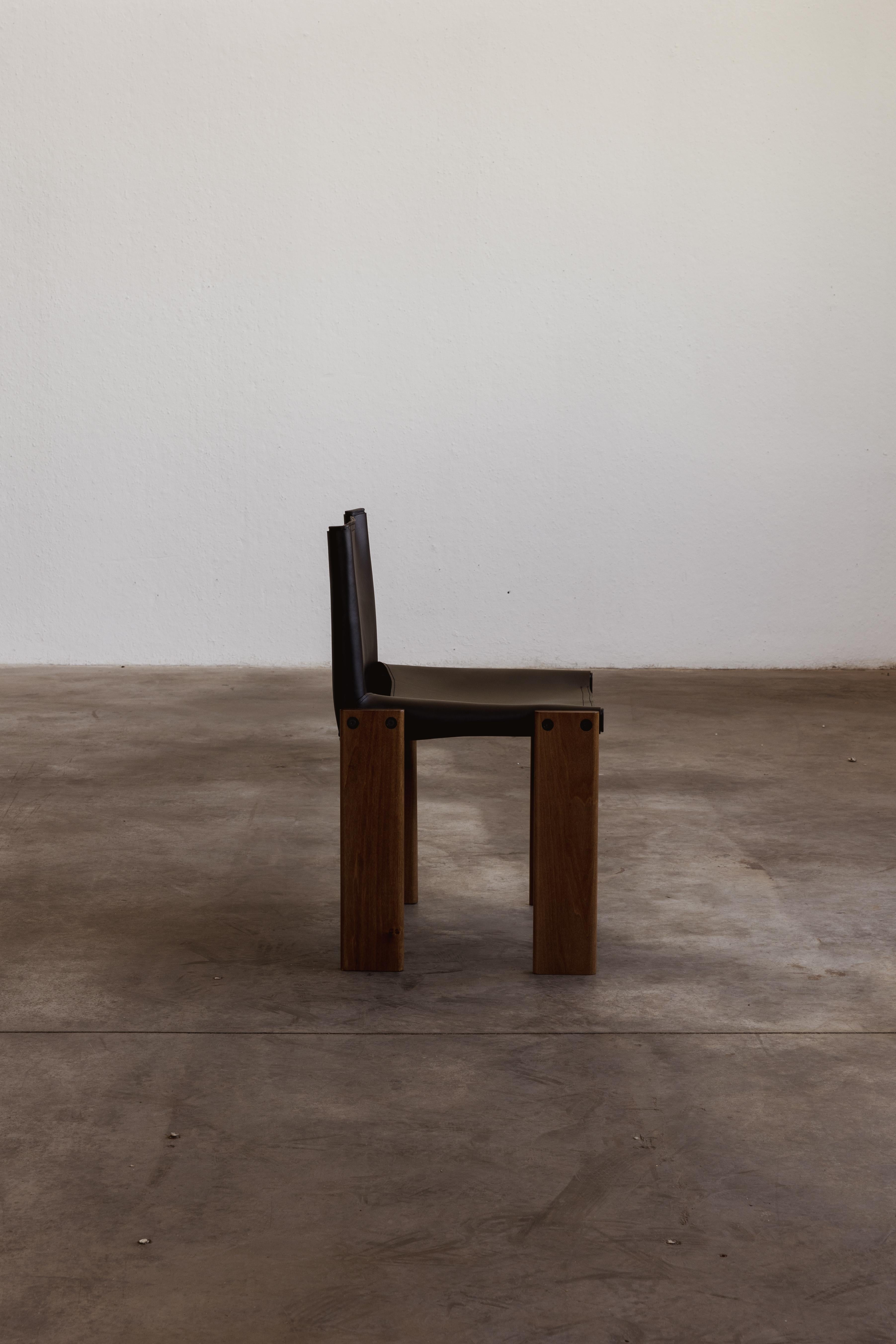 Mid-Century Modern Chaise de salle à manger 