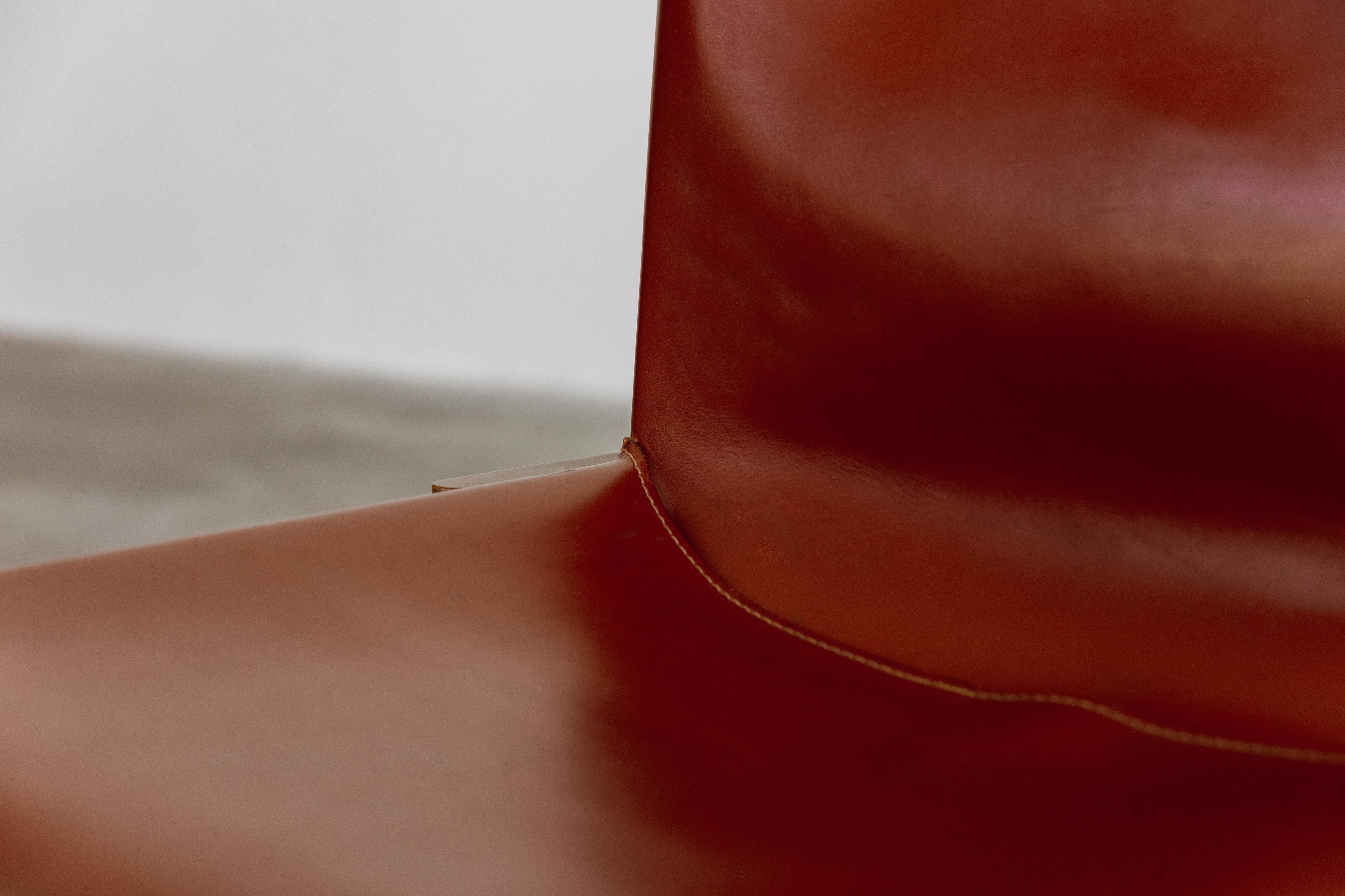 Afra & Tobia Scarpa „Monk“-Stühle für Molteni, rotes Leder, 1974, 4er-Set, Set (Moderne der Mitte des Jahrhunderts) im Angebot