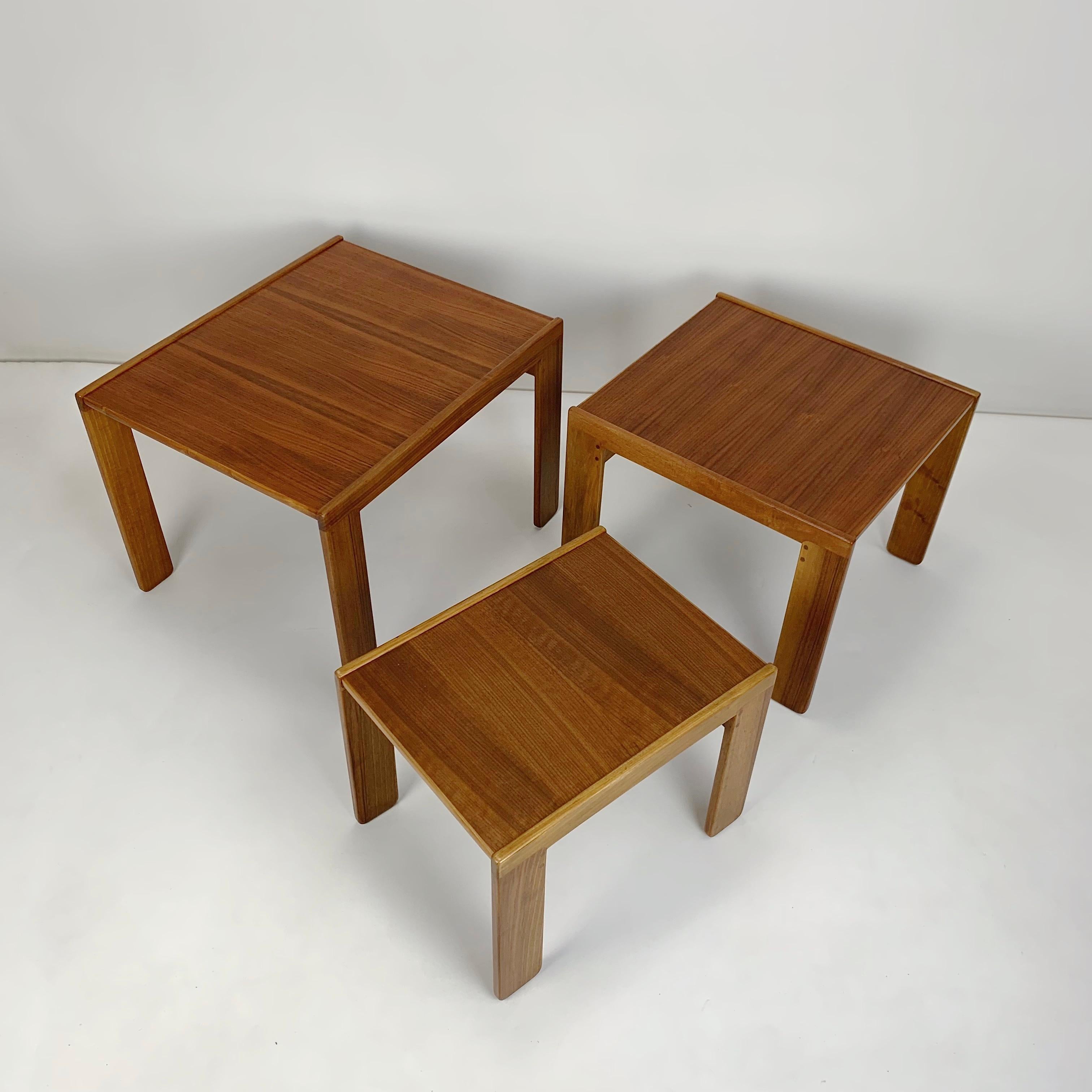 Mid-20th Century Scarpa Afra & Tobia Nesting Tables 777 Model for Cassina, circa 1960, Italy.
