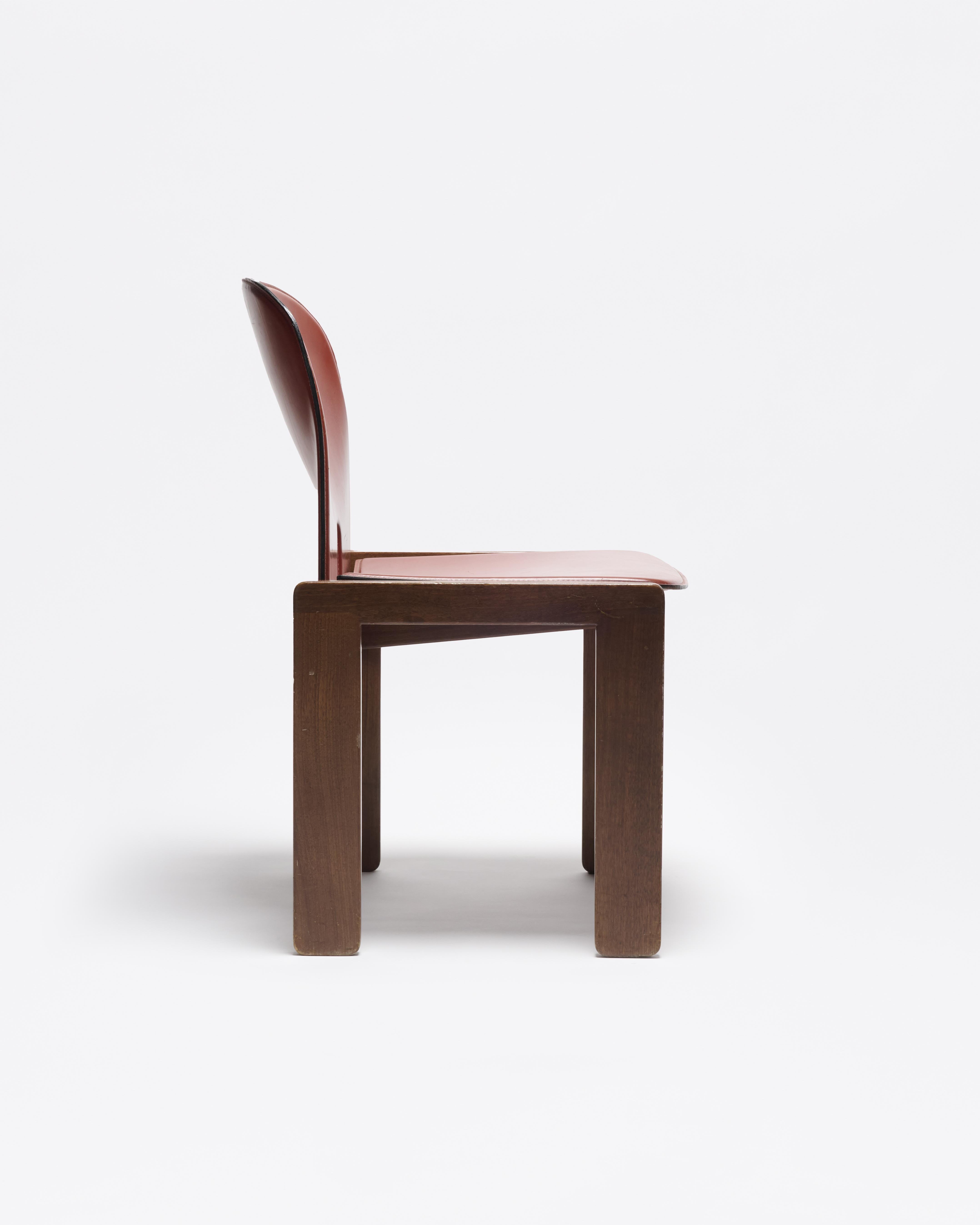 Italian Afra & Tobia Scarpa, Pair of ‘121’ Dining Chairs, Cassina, Italy, 1965 For Sale