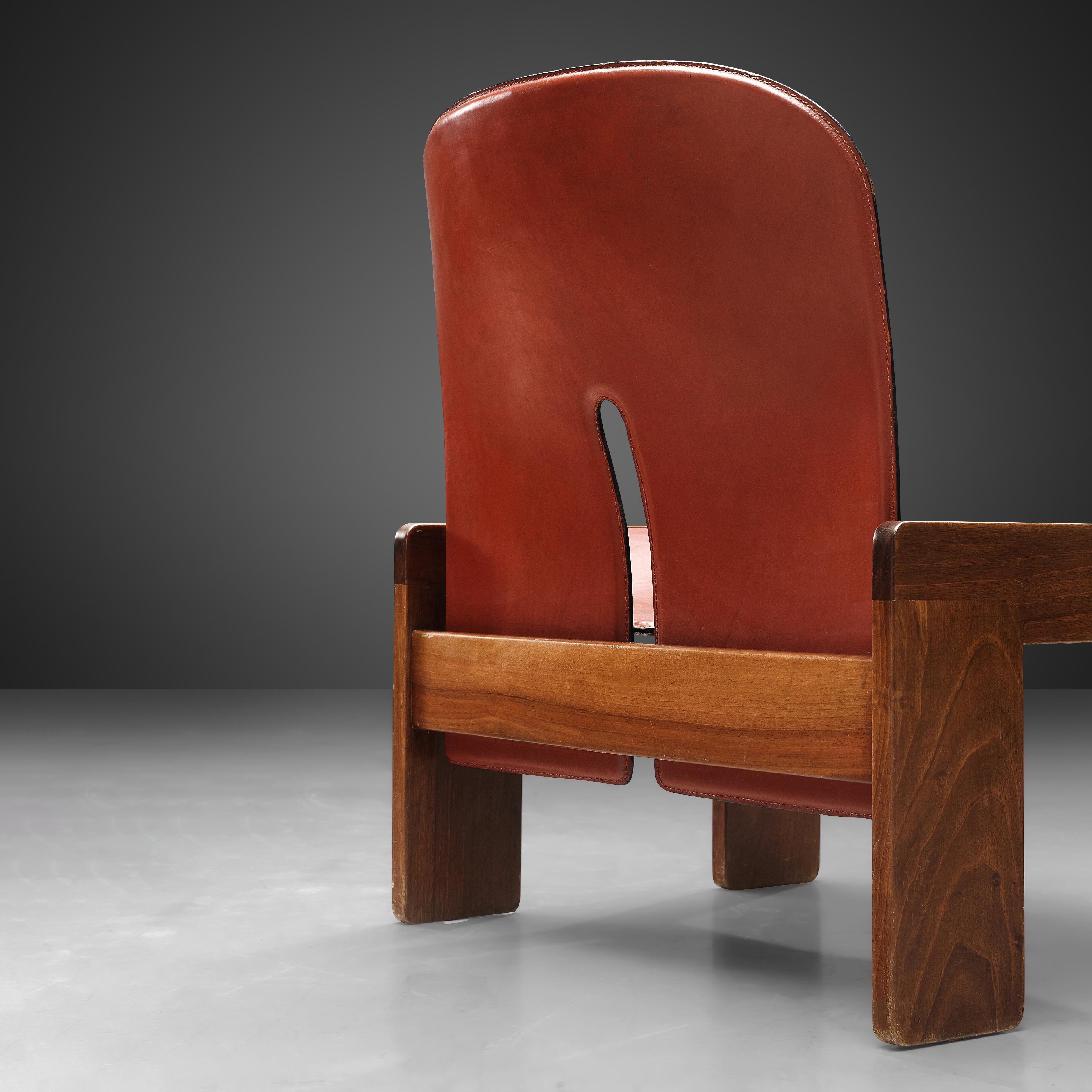 Mid-Century Modern Afra & Tobia Scarpa Pair of Lounge Chairs Model '925' in Walnut and Red Leather
