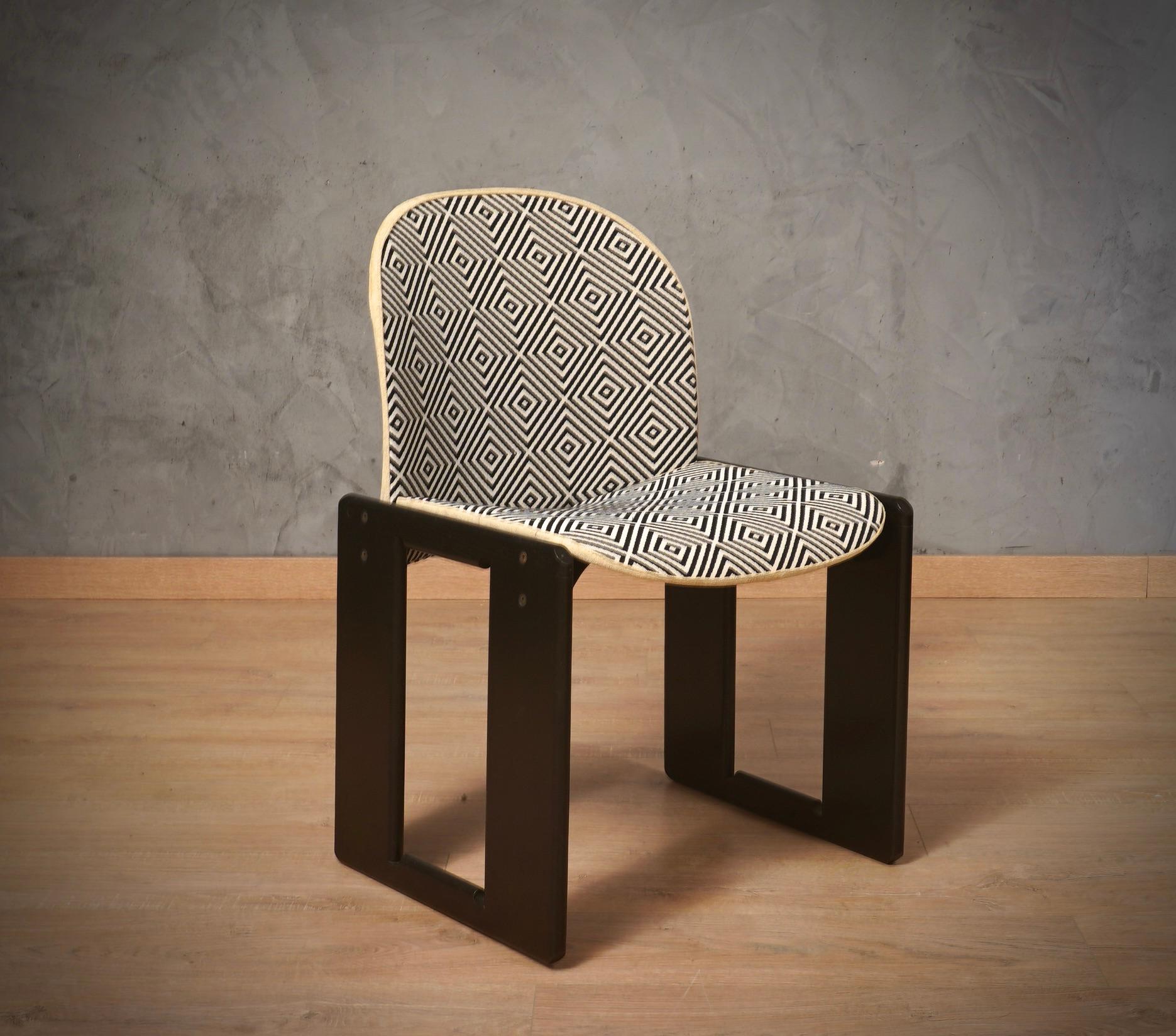 Mid-Century Modern Afra & Tobia Scarpa per Cassina Model 121 Fabric and Beech Dinning Chairs, 1967 en vente