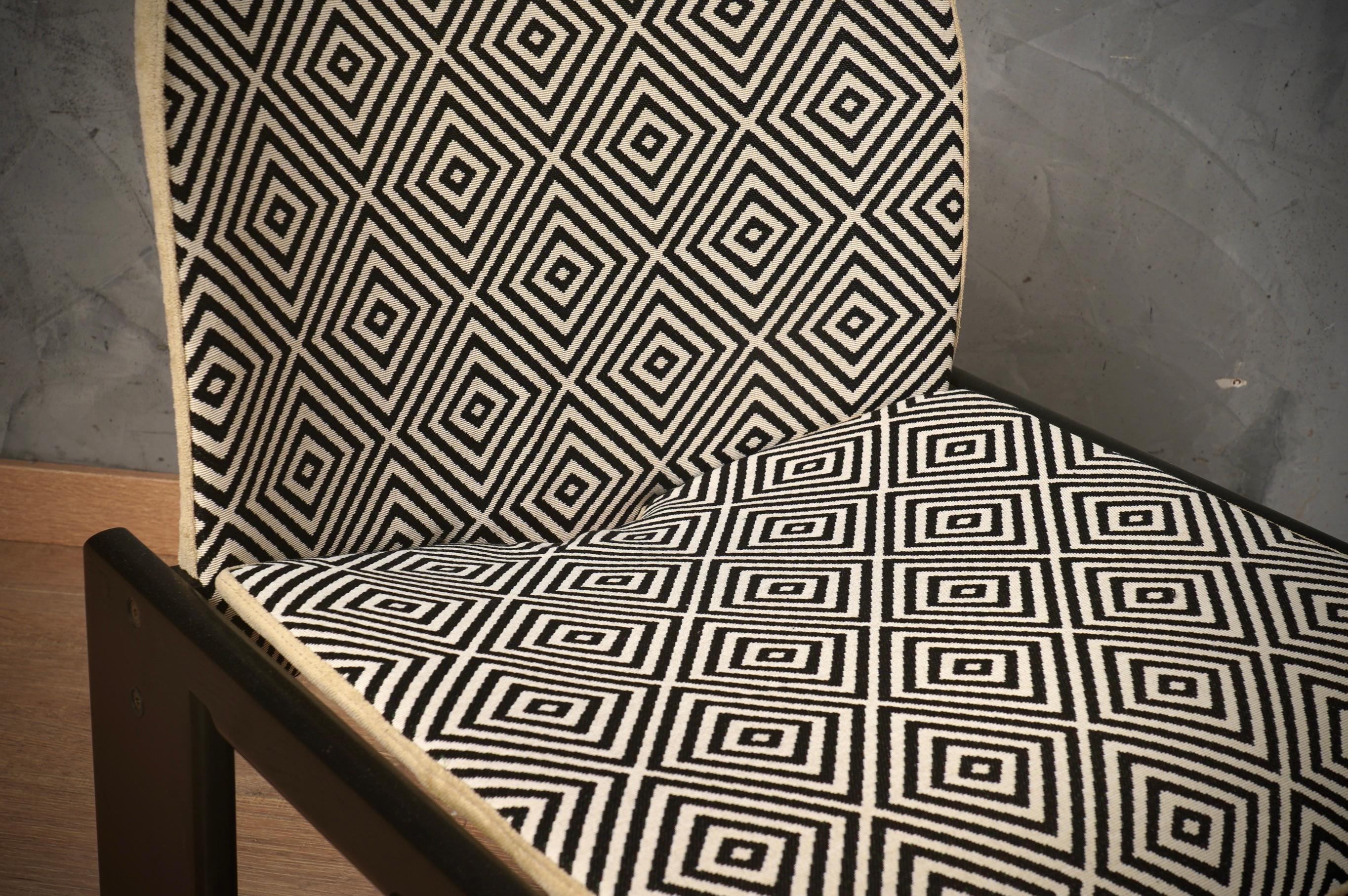 Chaises de salle à manger Afra & Tobia Scarpa per Cassina modèle 121 en tissu et hêtre, 1967 Bon état - En vente à Rome, IT