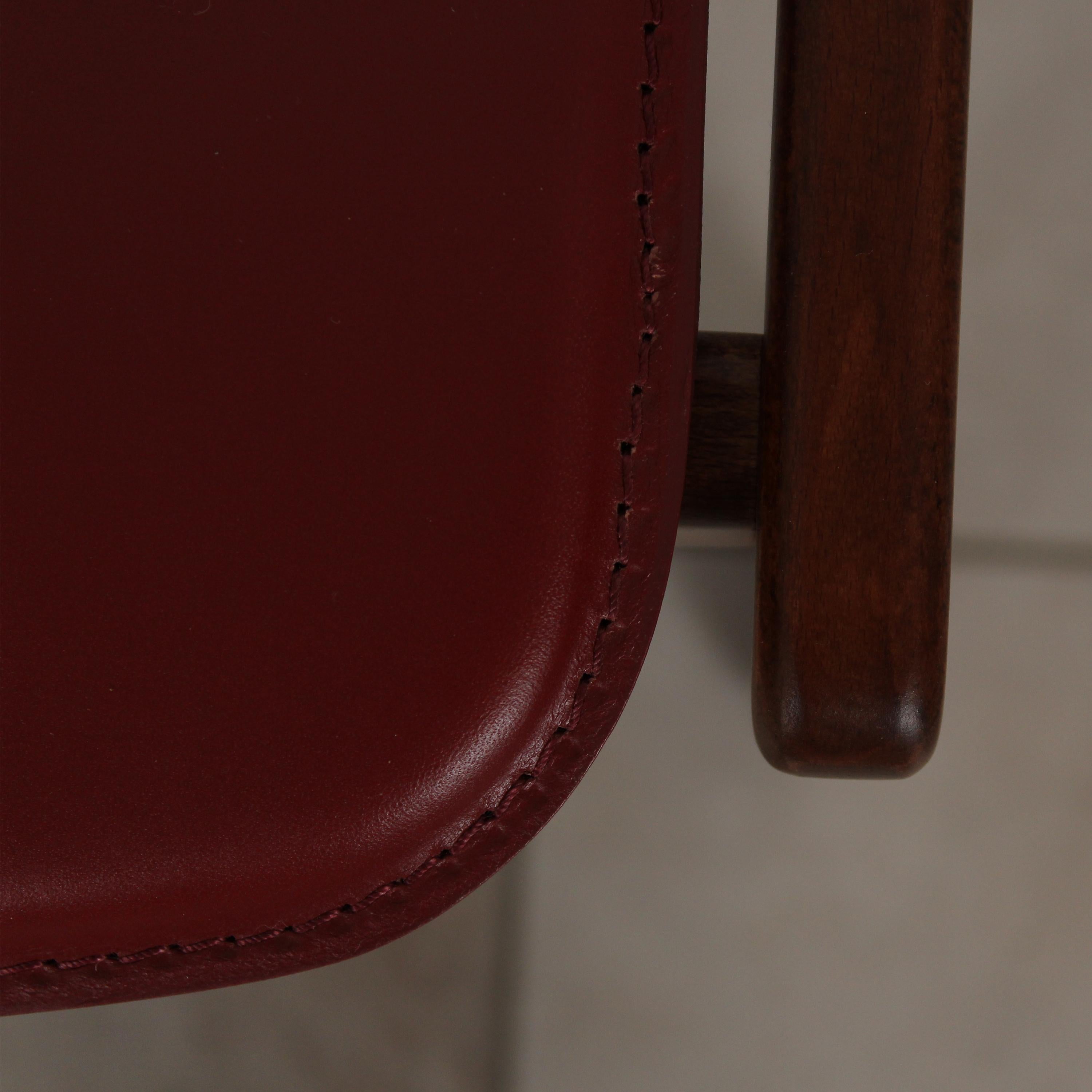 Esszimmerstuhl 121 aus rotem Leder von Afra & Tobia Scarpa für Cassina, 1967 im Angebot 3