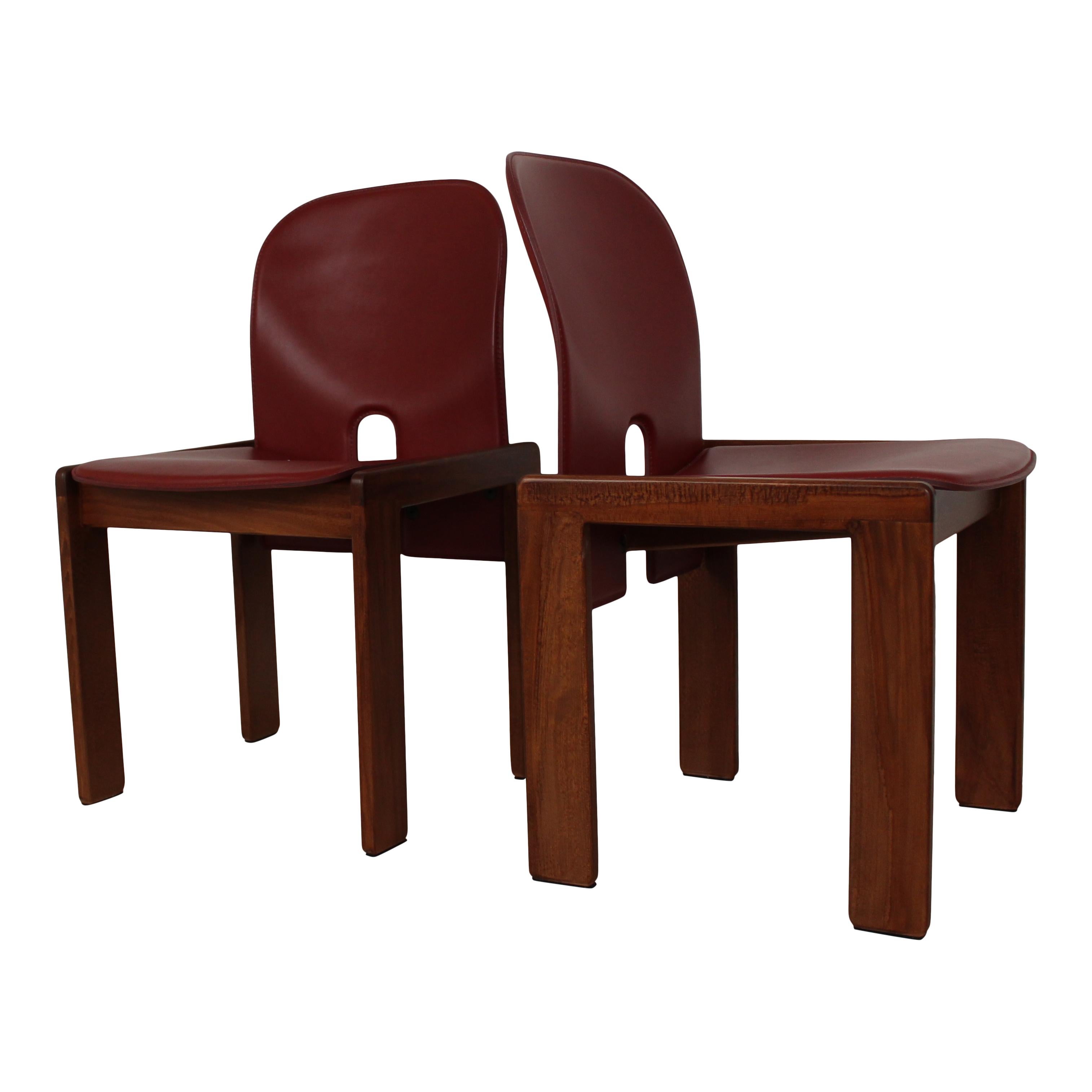 Metà XX secolo Afra & Tobia Scarpa Red Leather 121 Dining Chair for Cassina, 1967, Set of 8 in vendita