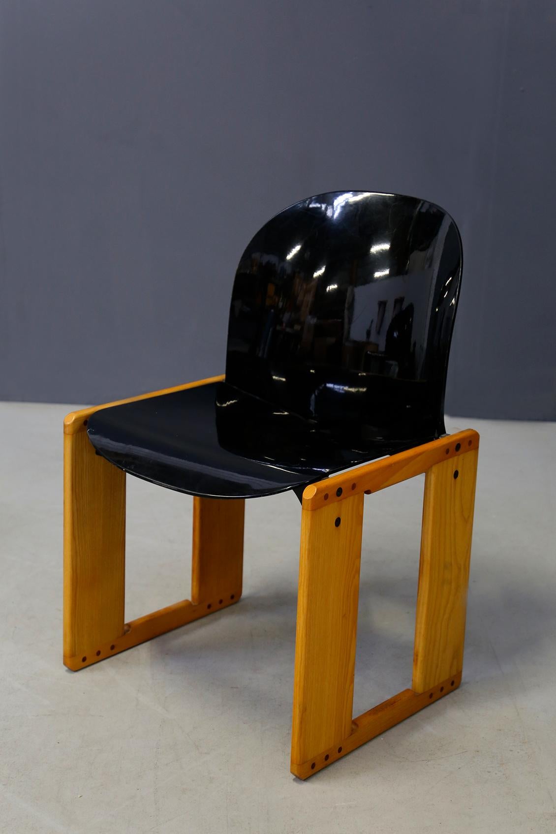 Italian Afra & Tobia Scarpa Set of 4 Dining Chairs Model “Dialogo” for B&B Italia, 1974