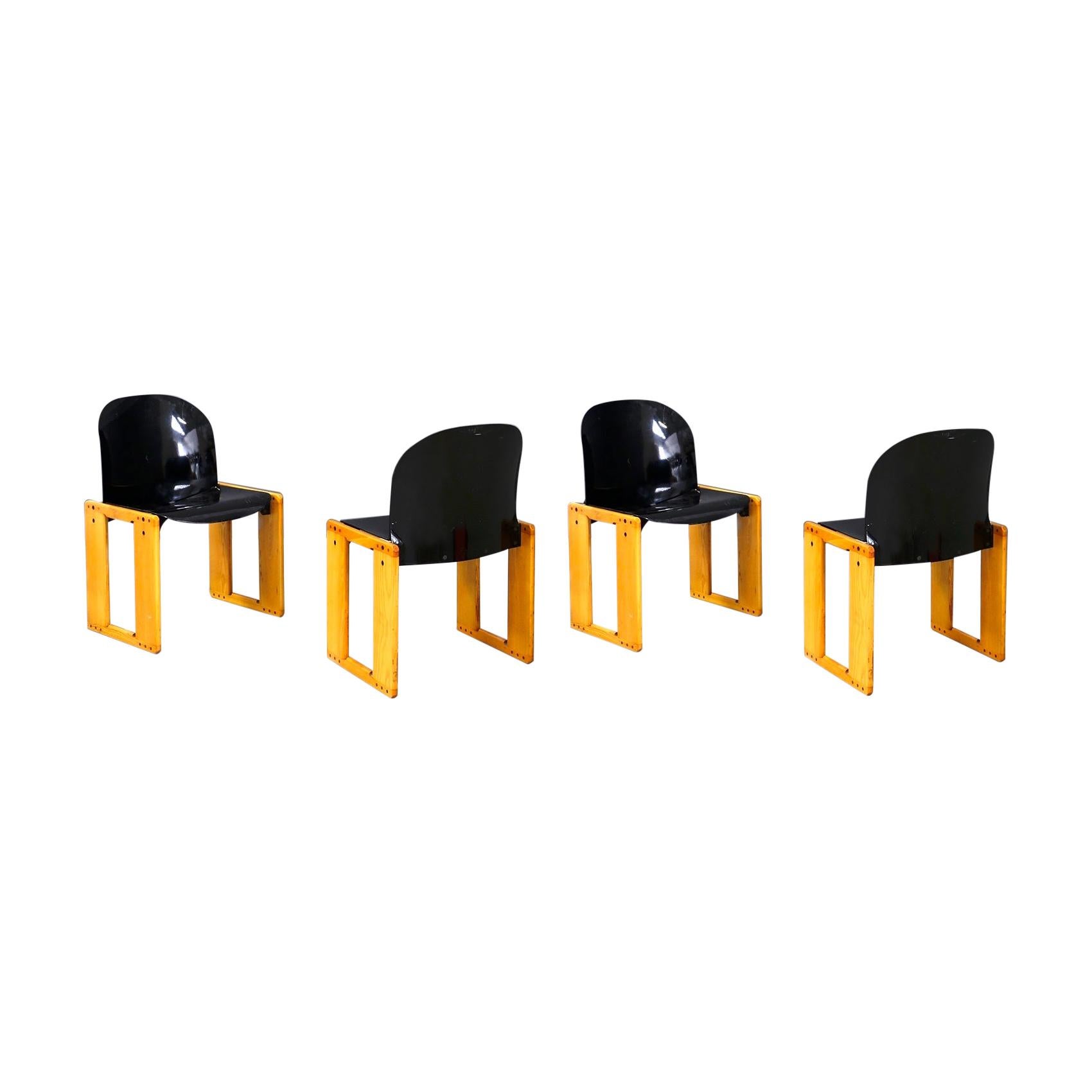 Afra & Tobia Scarpa Set of 4 Dining Chairs Model “Dialogo” for B&B Italia, 1974