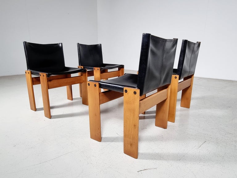 Afra & Tobia Scarpa Set of 4 'Monk' Dining Chairs in Black Leather, 1970s In Good Condition In amstelveen, NL