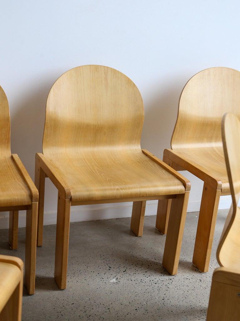 Afra & Tobia Scarpa Set of Eight Plywood Dining Chairs 1970s Madera contrachapada en venta