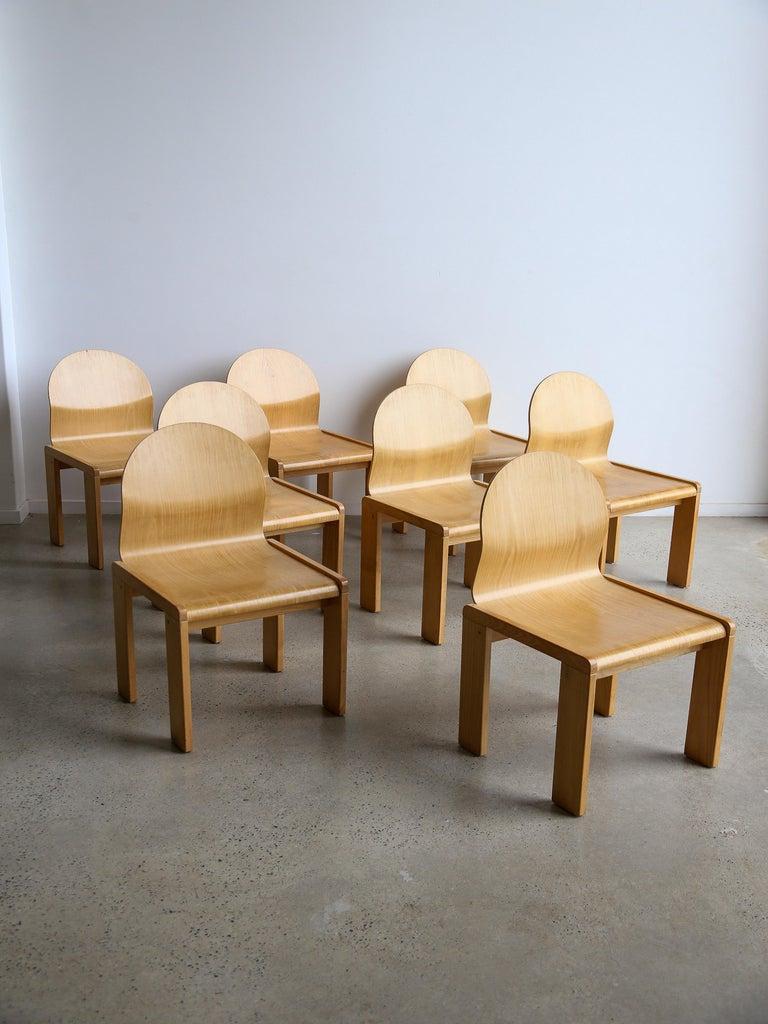 Afra & Tobia Scarpa Ensemble de huit chaises de salle à manger en contreplaqué 1970 en vente 2