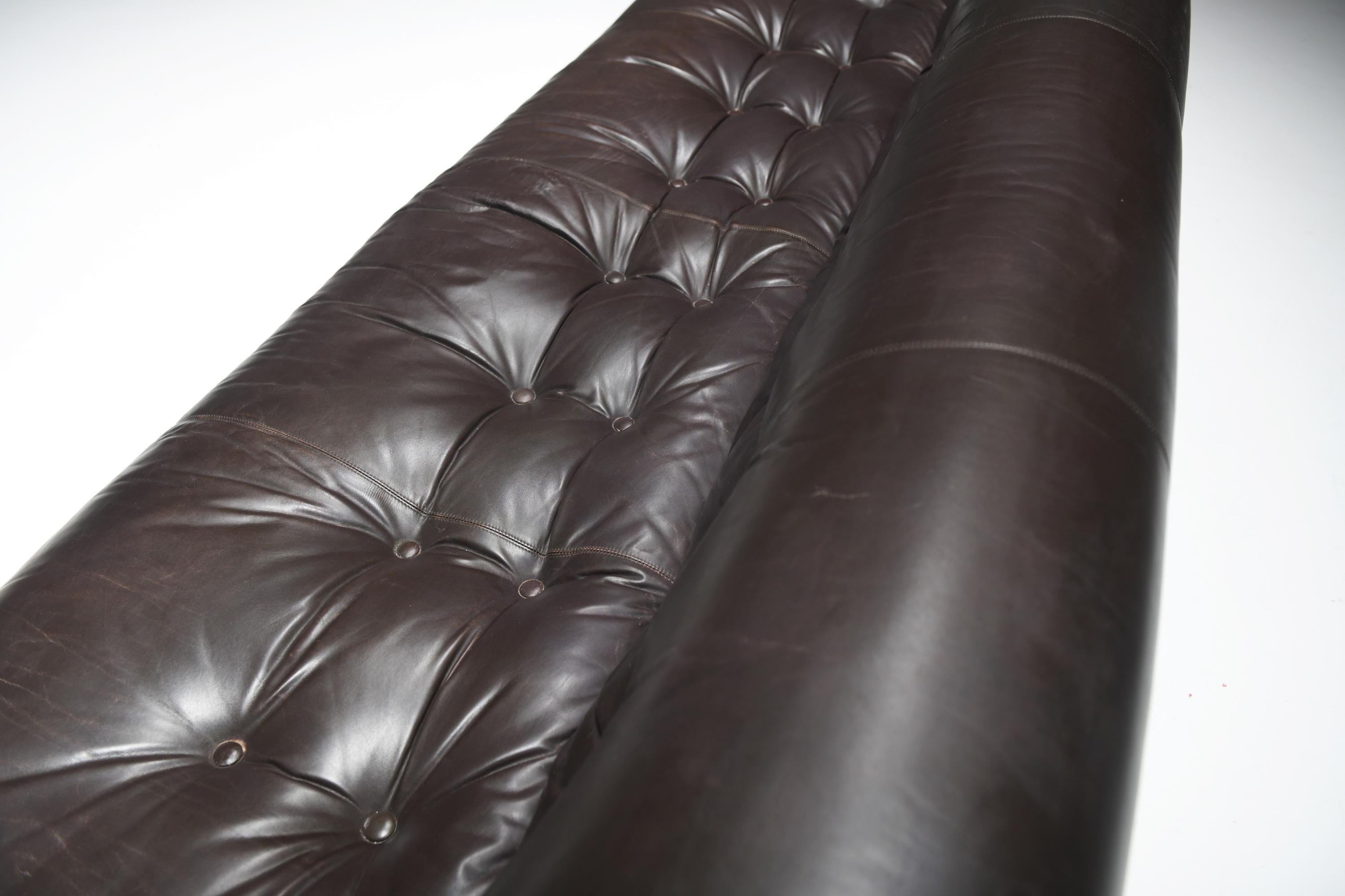 Afra & Tobia Scarpa “Soriana” 3-Seater Sofa in Dark Chocolate Leather - Cassina. in vendita 3