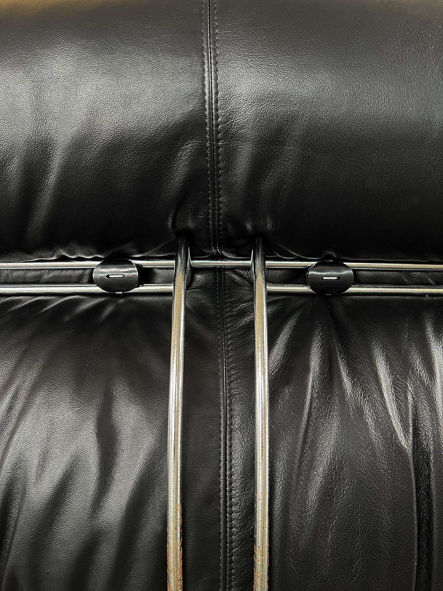 Italian Afra & Tobia Scarpa “Soriana” Chair for Cassina, Black Leather, 1969, Set of 1 For Sale