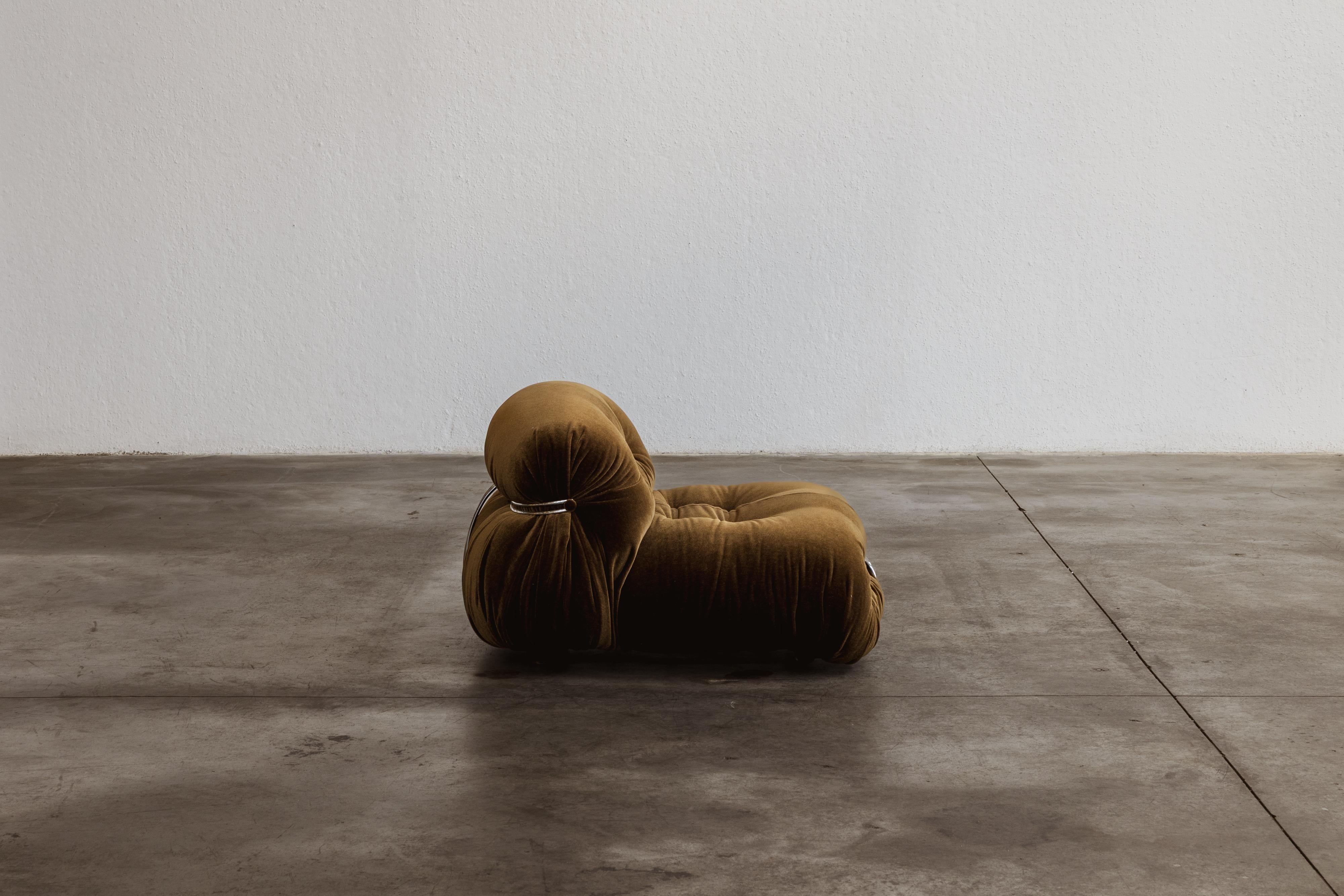 Italian Afra & Tobia Scarpa “Soriana” Easy Chair for Cassina, Musk Green Velvet, 1969 For Sale