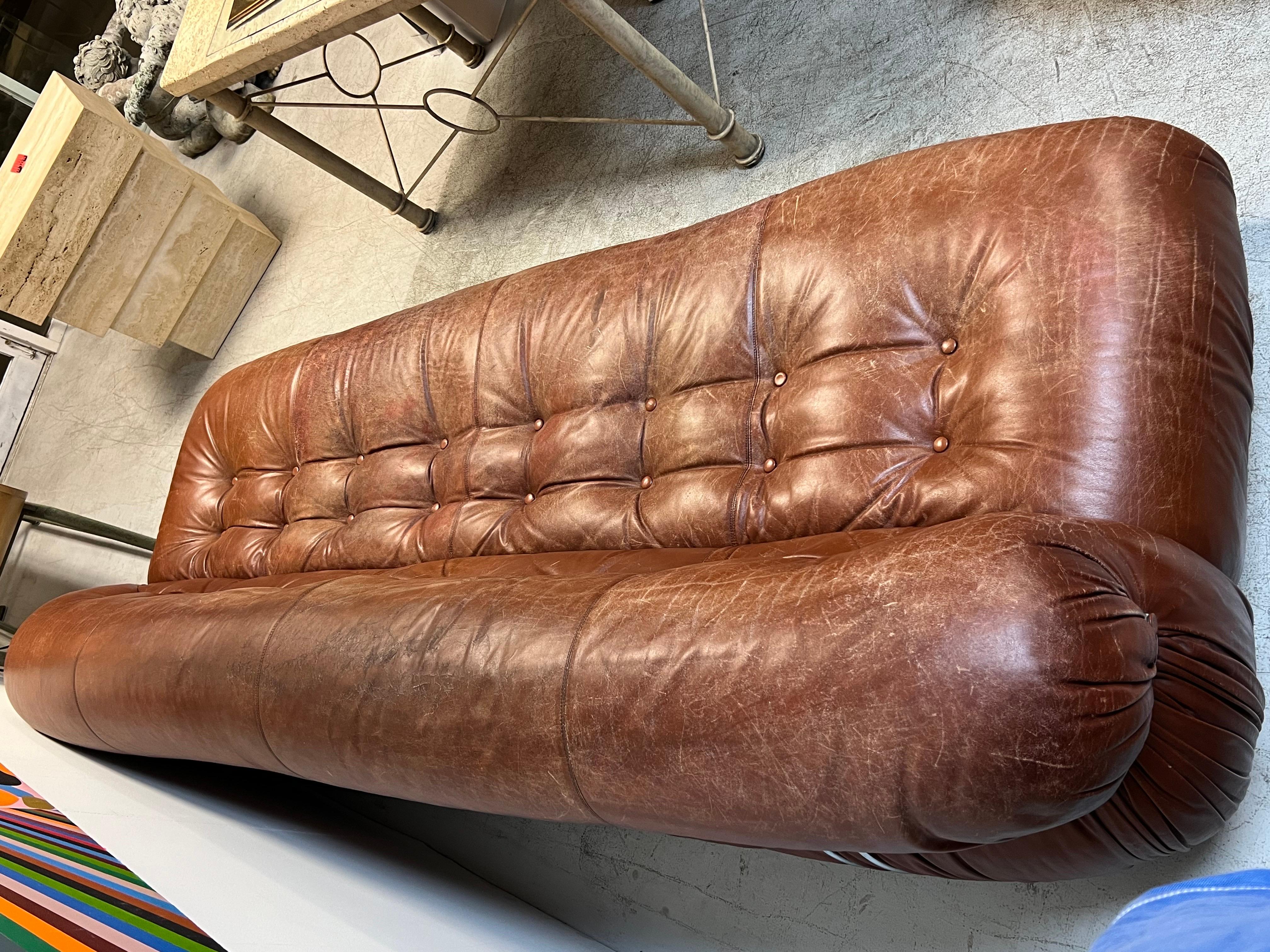 Afra Tobia Scarpa Soriana Leather Sofa Cassina In Good Condition In Miami, FL