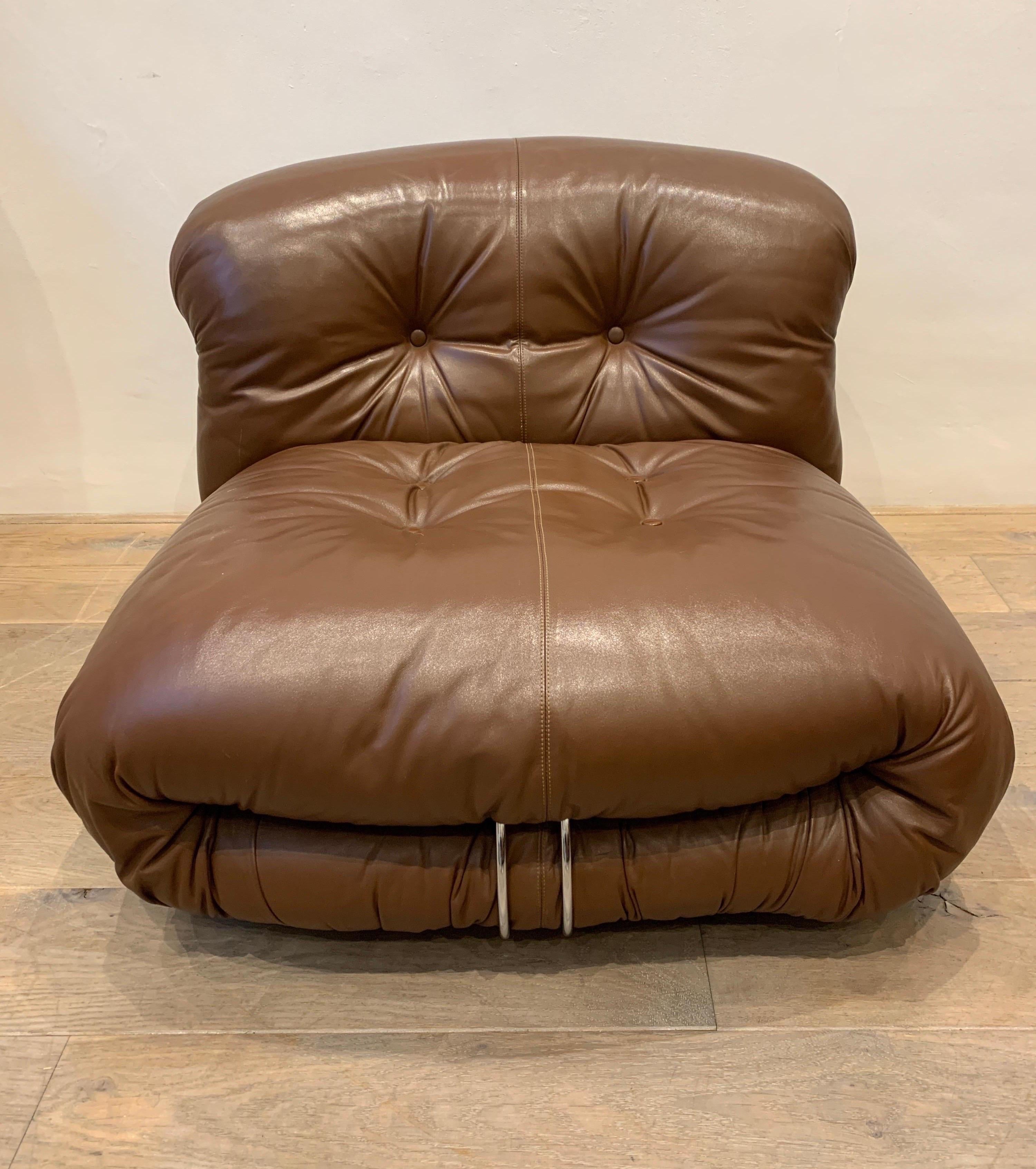 Italian  Lounge Chair with Ottoman in maroon leather, 1969 by Afra & Tobia Scarpa. For Sale