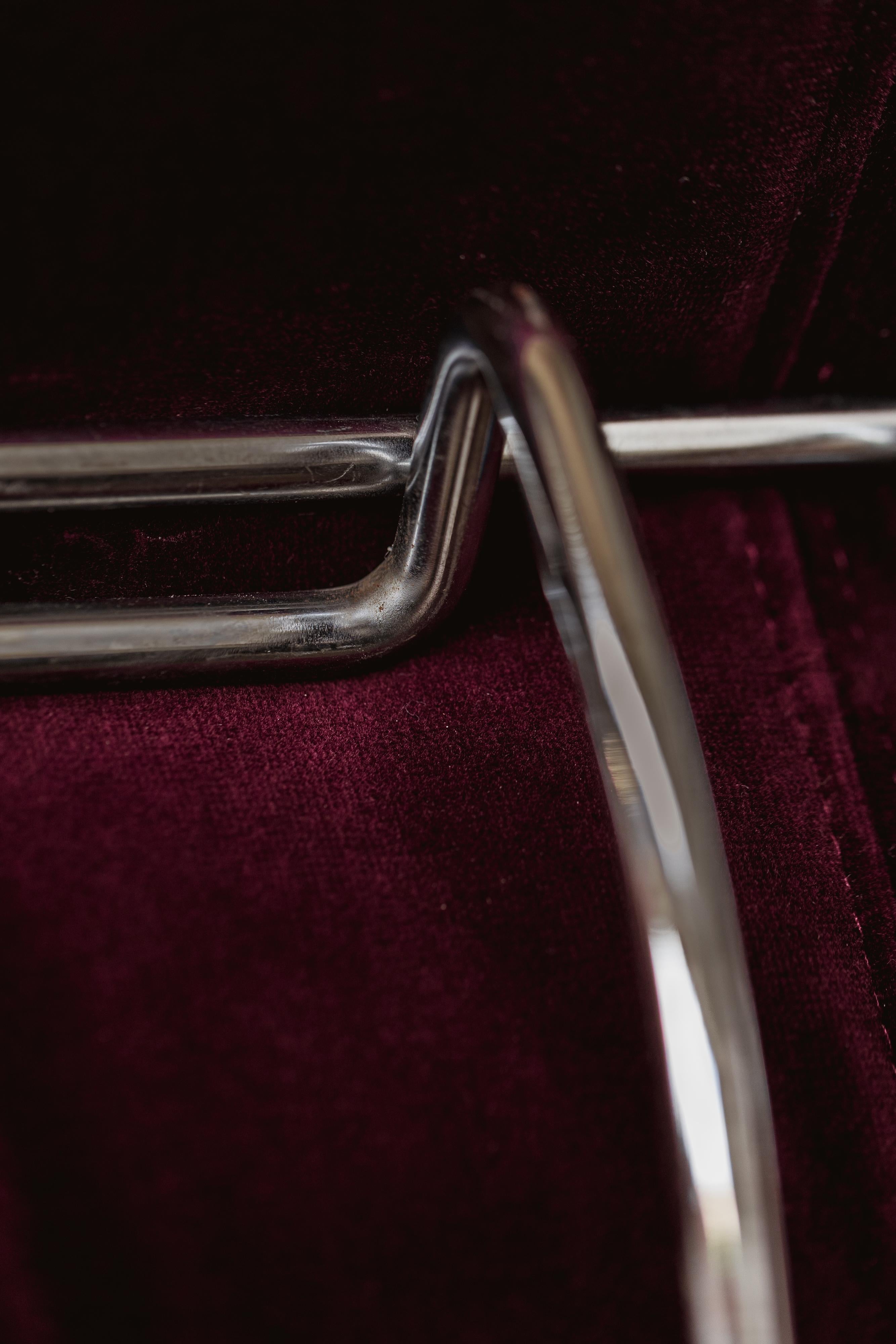 Afra & Tobia Scarpa “Soriana” Lounge Chair for Cassina, Burgundy Velvet, 1969 For Sale 5