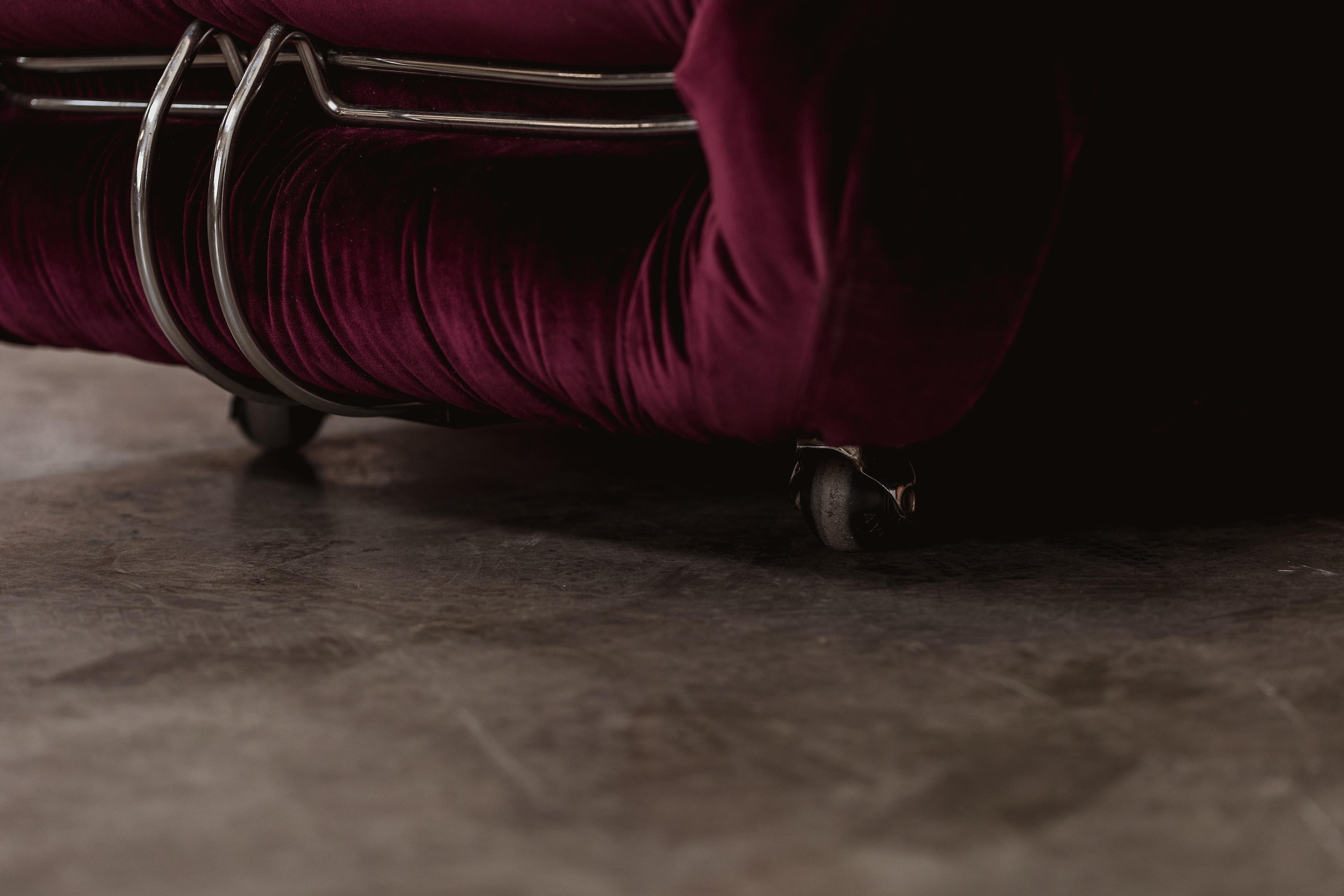 Afra & Tobia Scarpa “Soriana” Lounge Chair for Cassina, Burgundy Velvet, 1969 For Sale 10