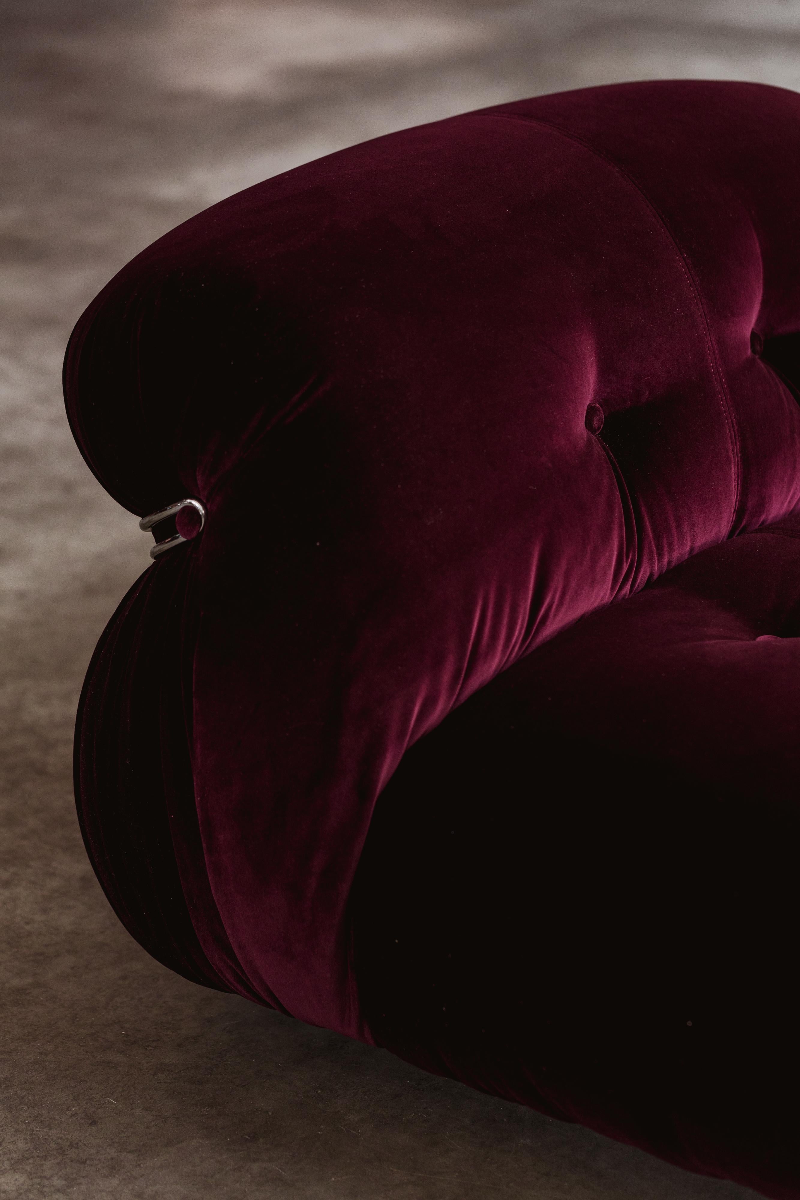 Afra & Tobia Scarpa “Soriana” Lounge Chair for Cassina, Burgundy Velvet, 1969 For Sale 2