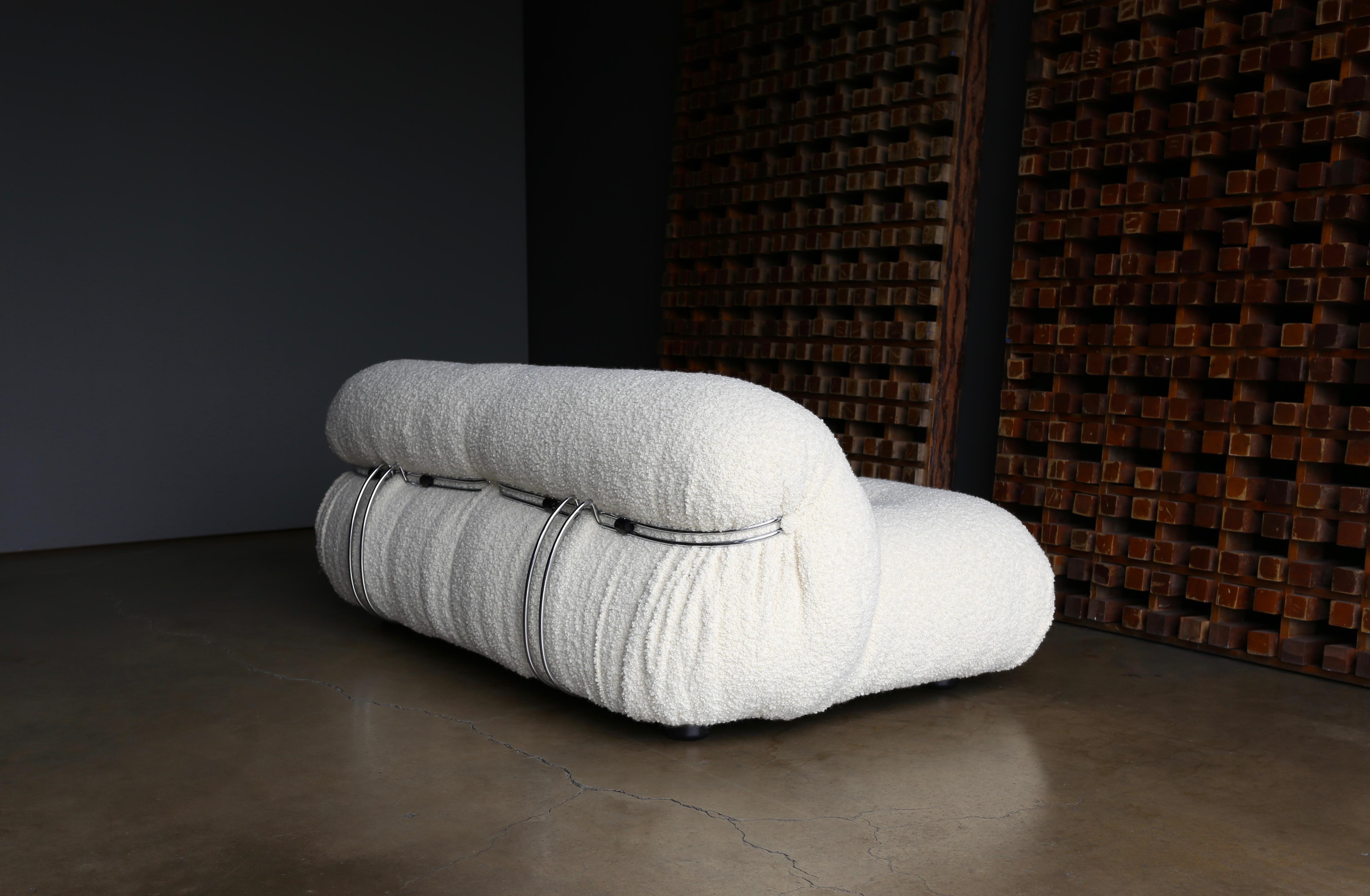 20th Century Afra & Tobia Scarpa Soriana Settee for Cassina in Bouclé, circa 1975