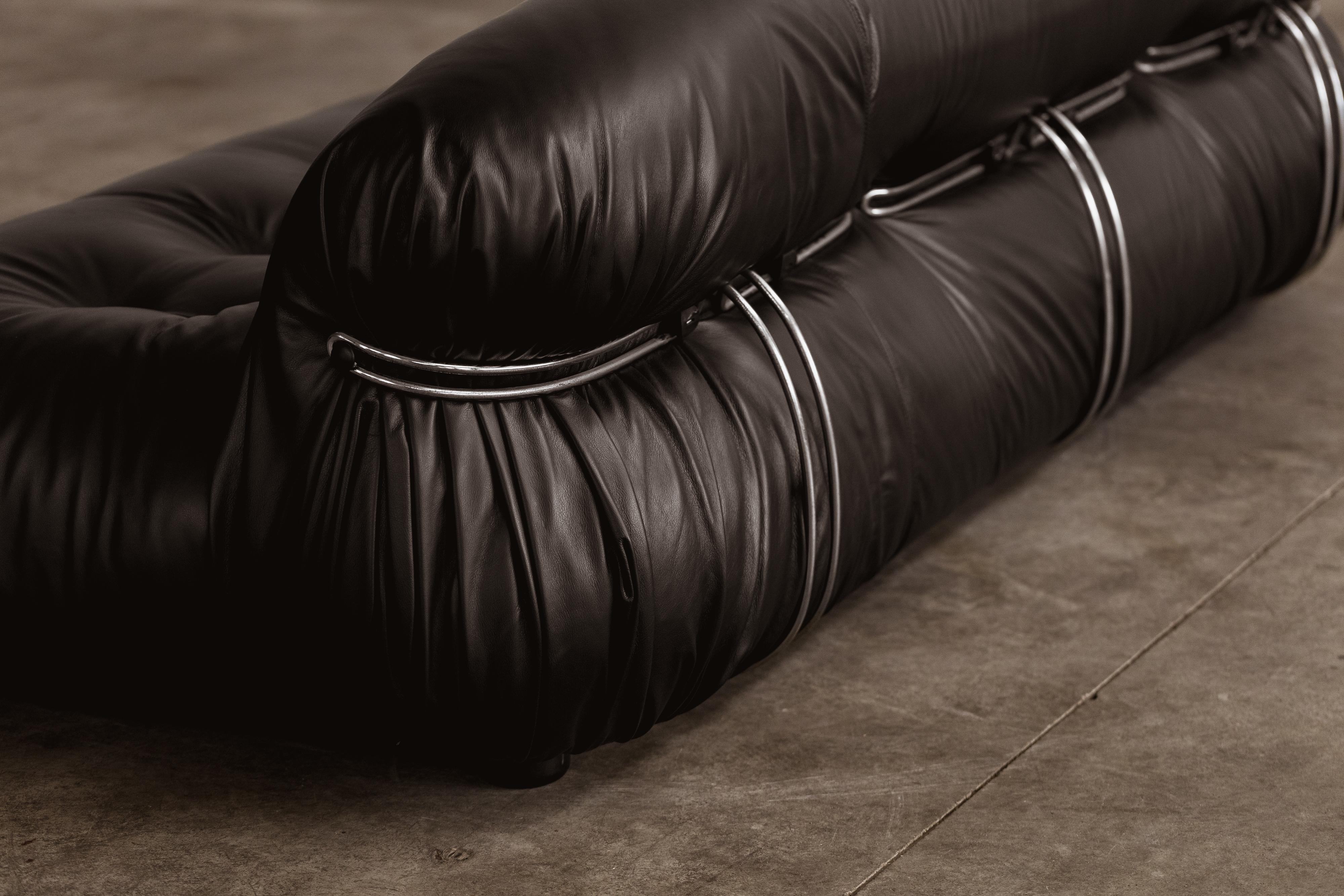 Afra & Tobia Scarpa “Soriana” Sofa for Cassina, Black Leather, 1969 For Sale 2