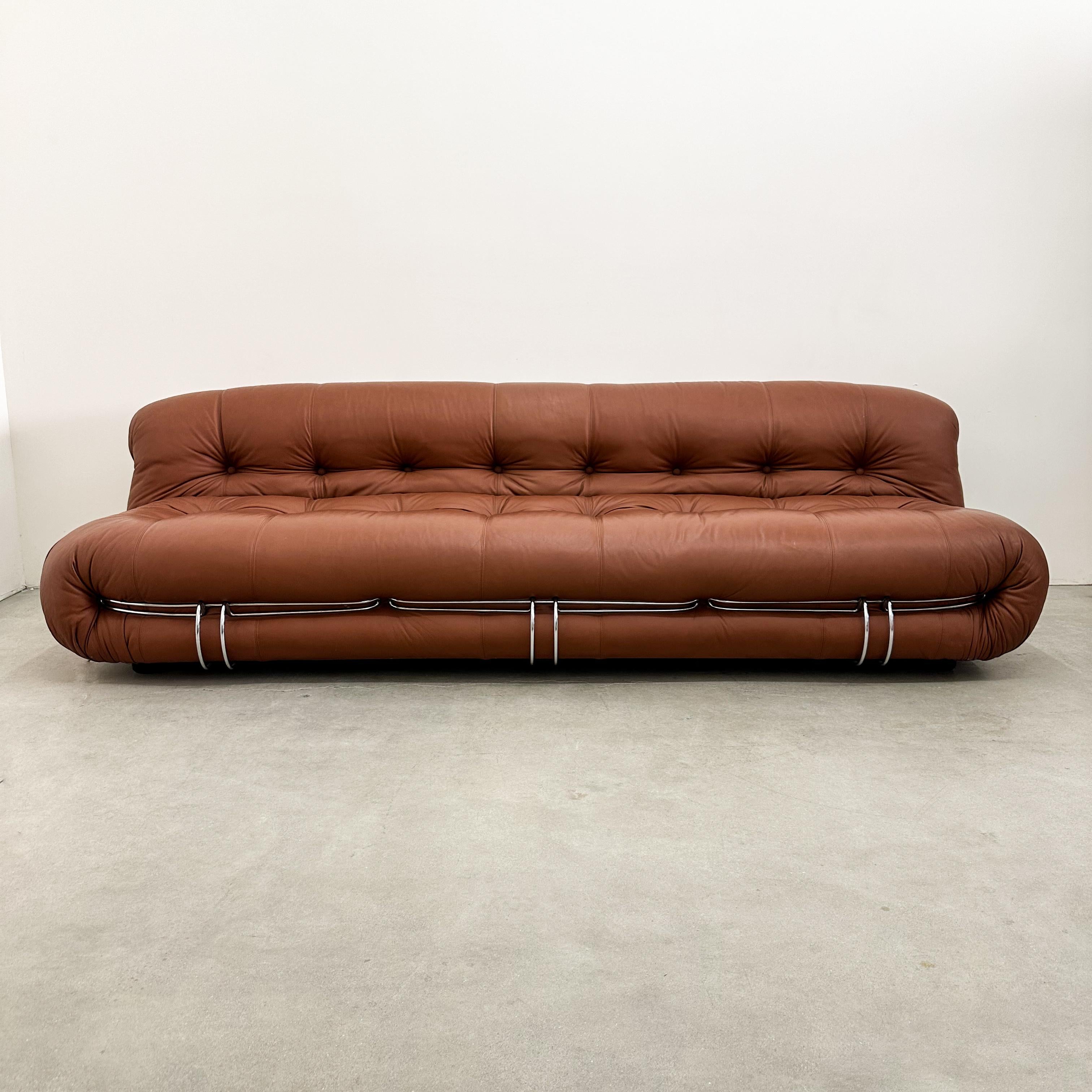 Mid-Century moderno Divano Soriana di Afra & Tobia Scarpa per Cassina - Anni '70, Pelle Cognac in vendita