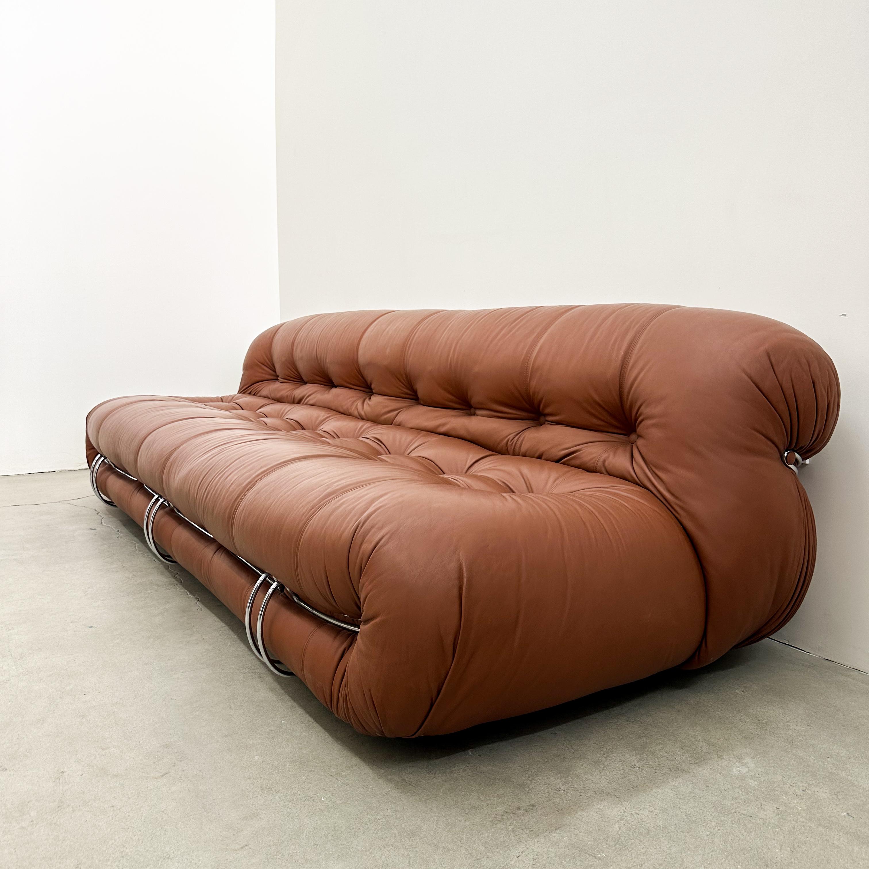 Fine XX secolo Divano Soriana di Afra & Tobia Scarpa per Cassina - Anni '70, Pelle Cognac in vendita