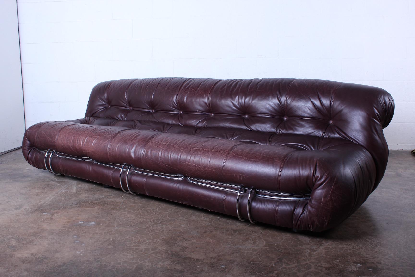 Afra & Tobia Scarpa Soriana Sofa in Patinated Leather In Good Condition In Dallas, TX