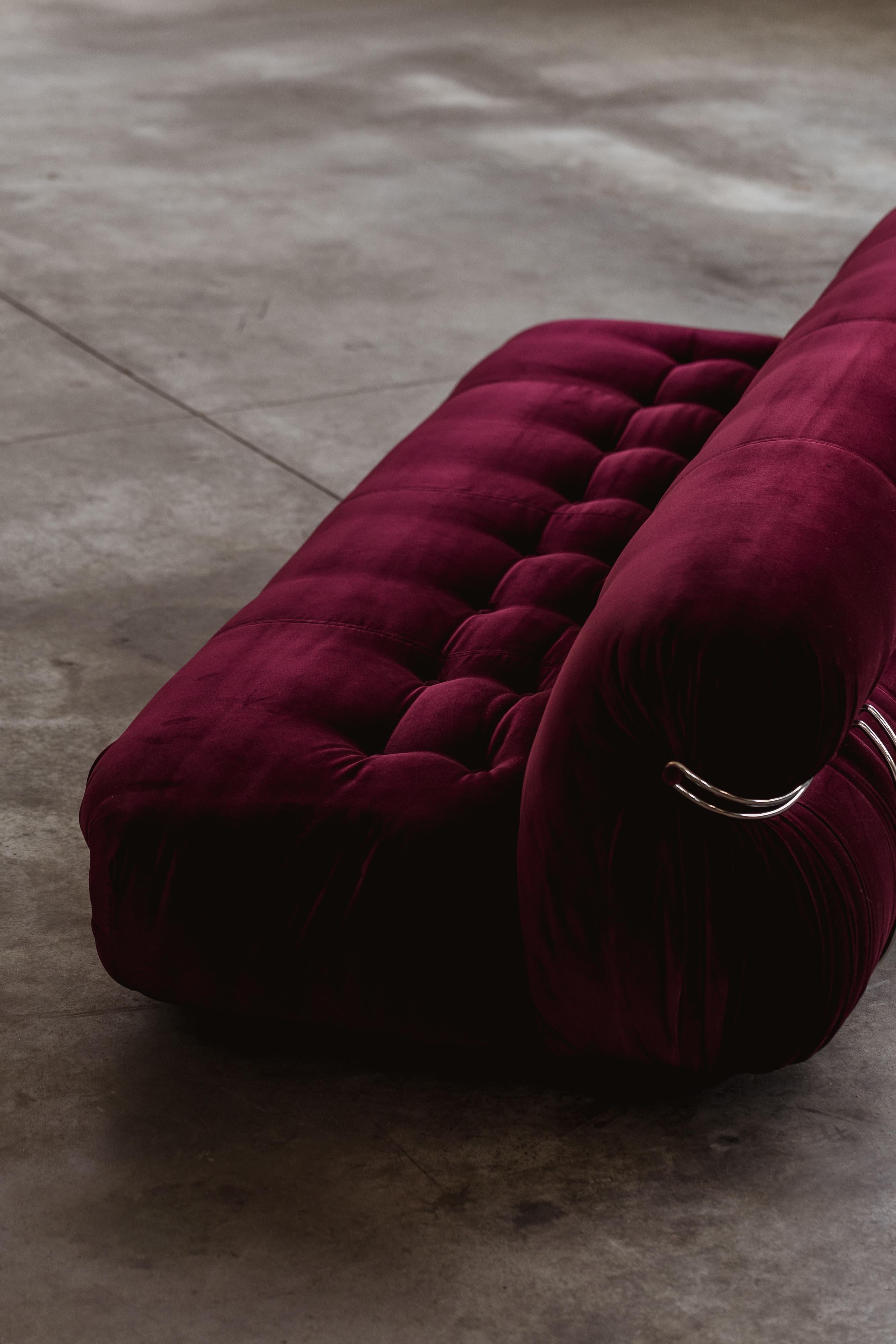 Chrome Afra & Tobia Scarpa “Soriana” Sofa for Cassina, Burgundy Velvet, 1969 For Sale