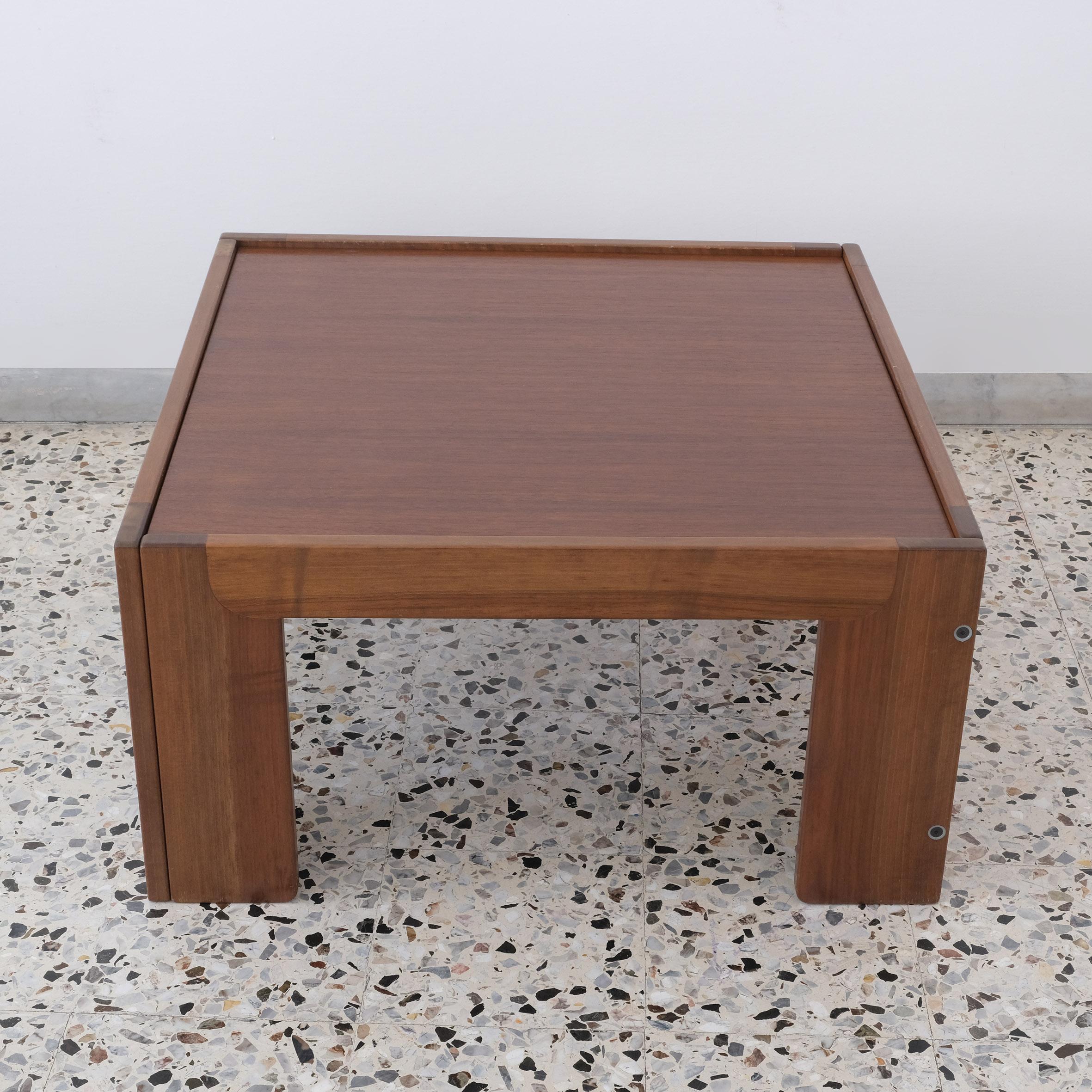 Afra & Tobia Scarpa, Square Low Table, Model 771, Cassina, 1960s (Mitte des 20. Jahrhunderts) im Angebot