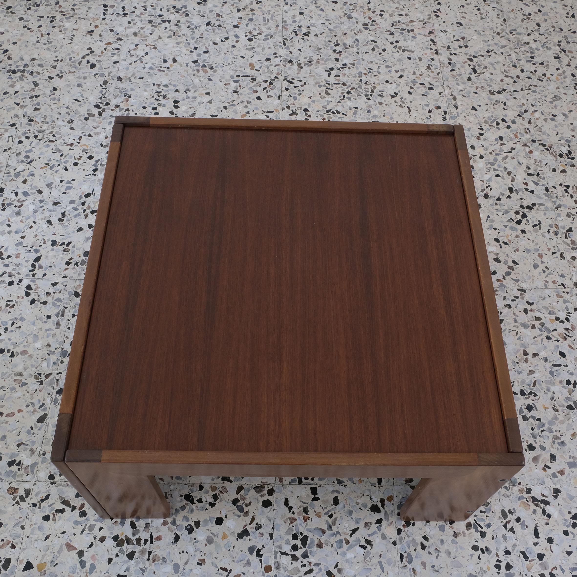 Afra & Tobia Scarpa, Square Low Table, Model 771, Cassina, 1960s (Walnuss) im Angebot