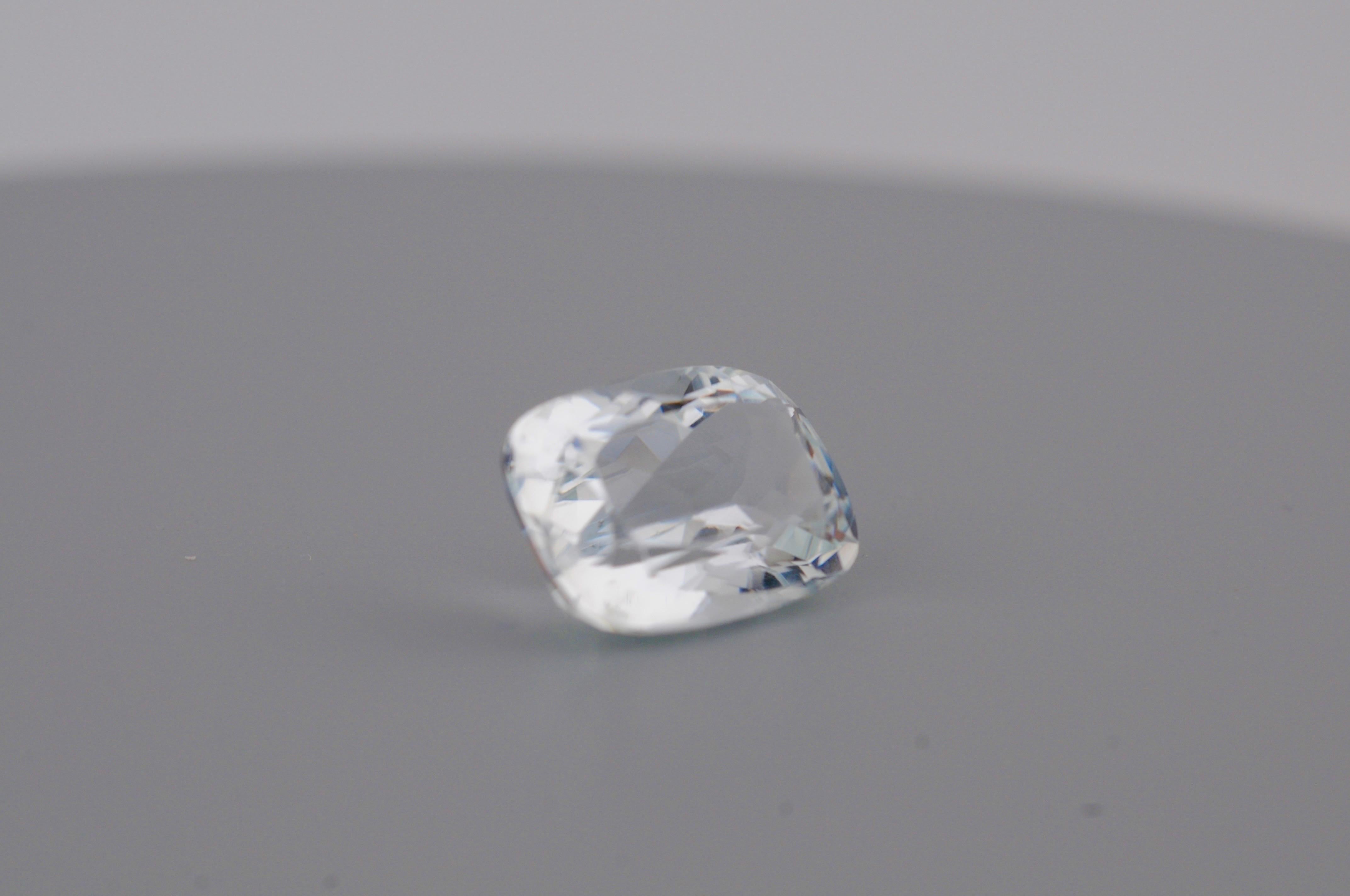 Cushion Cut Africa Aquamarine – 7.58 ct For Sale