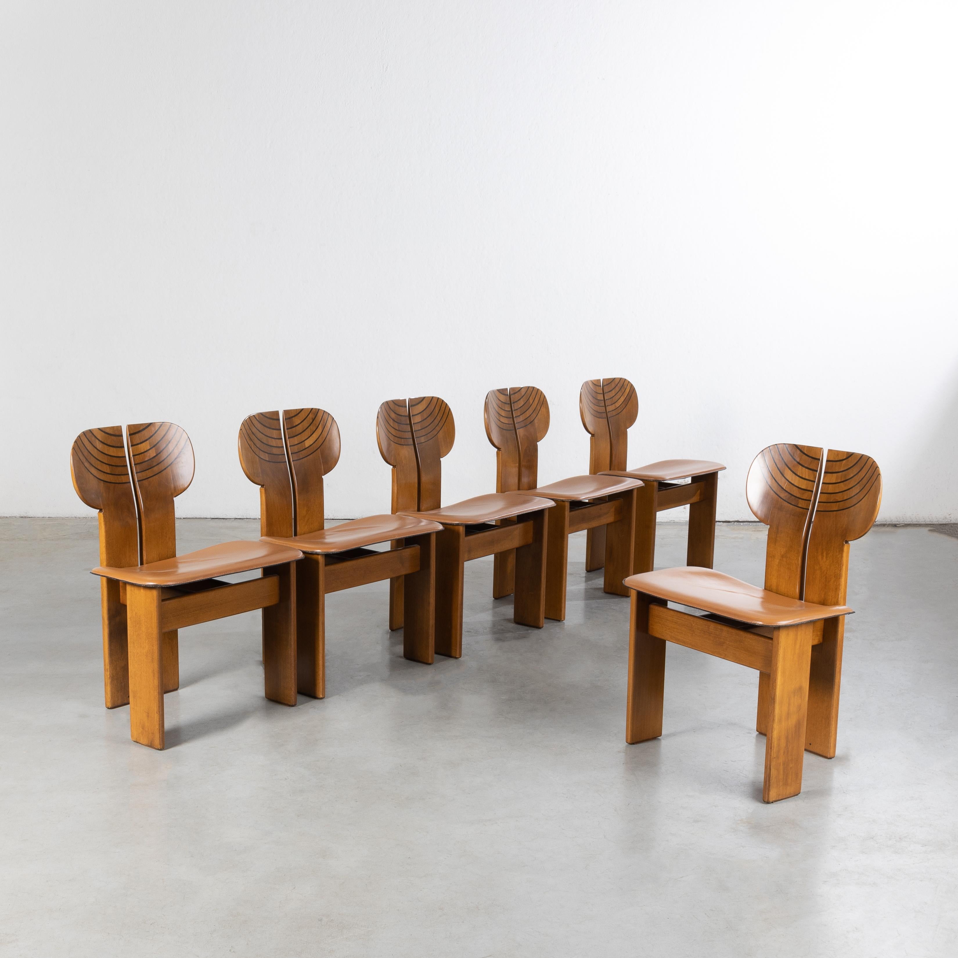 Africa by Afra & Tobia Scarpa, Table and 6 Dining Chairs, Maxalto 4