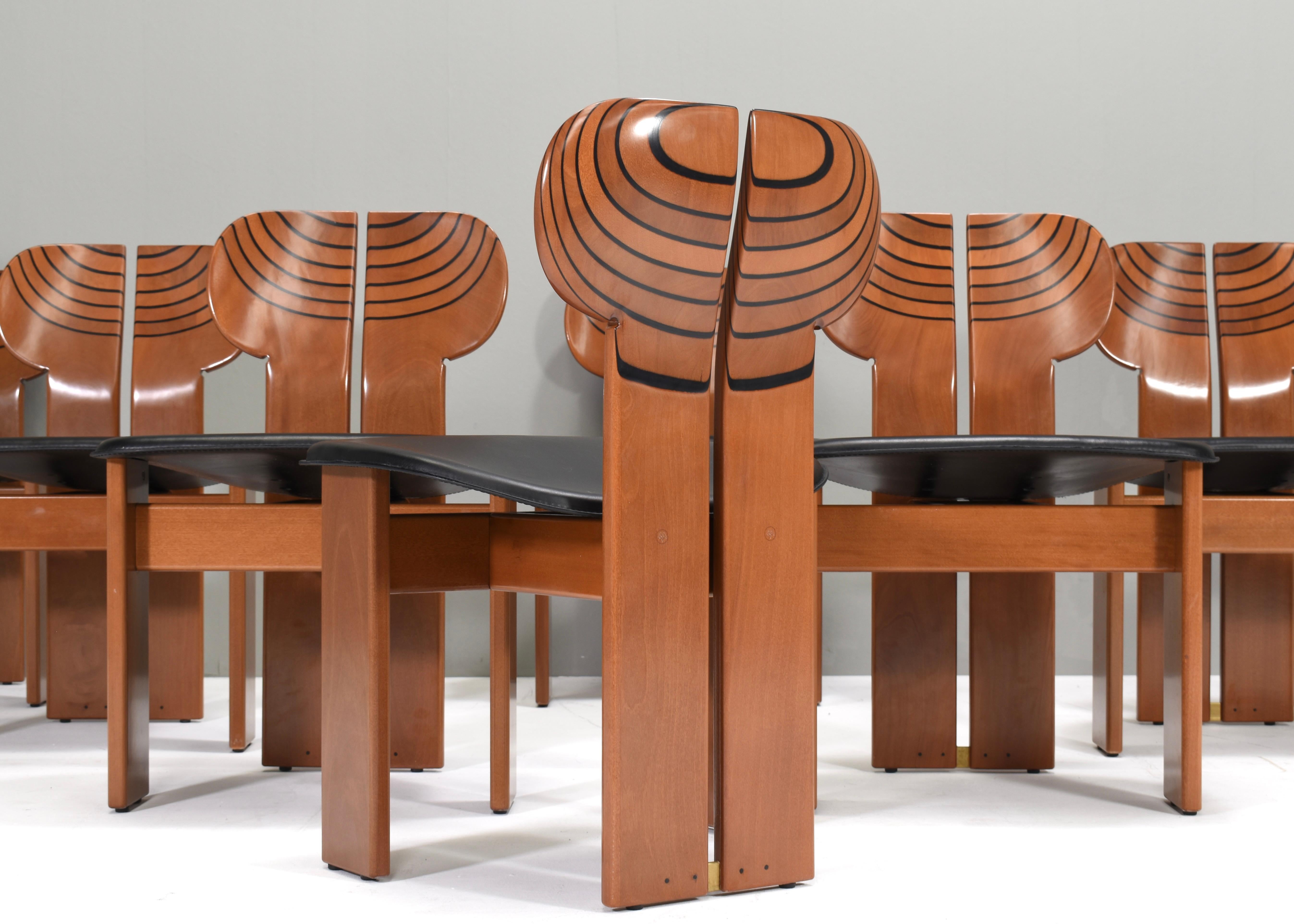 Africa Chairs by Afra & Tobia Scarpa for Maxalto, Italy - 1975, set of 8  For Sale 3