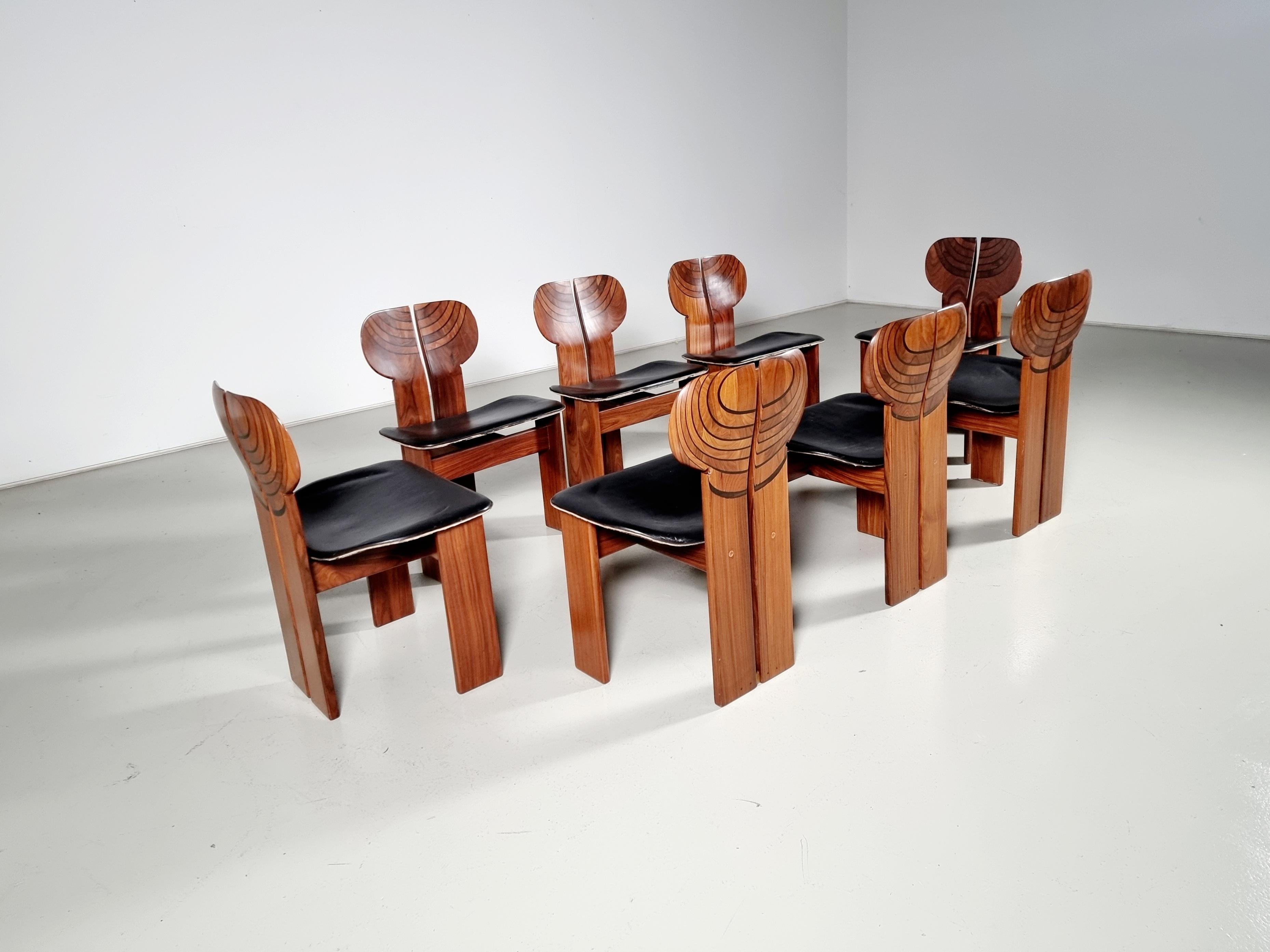 Brass Artona Africa chairs, walnut wood and black leather, Afra and Tobia Scarpa For Sale
