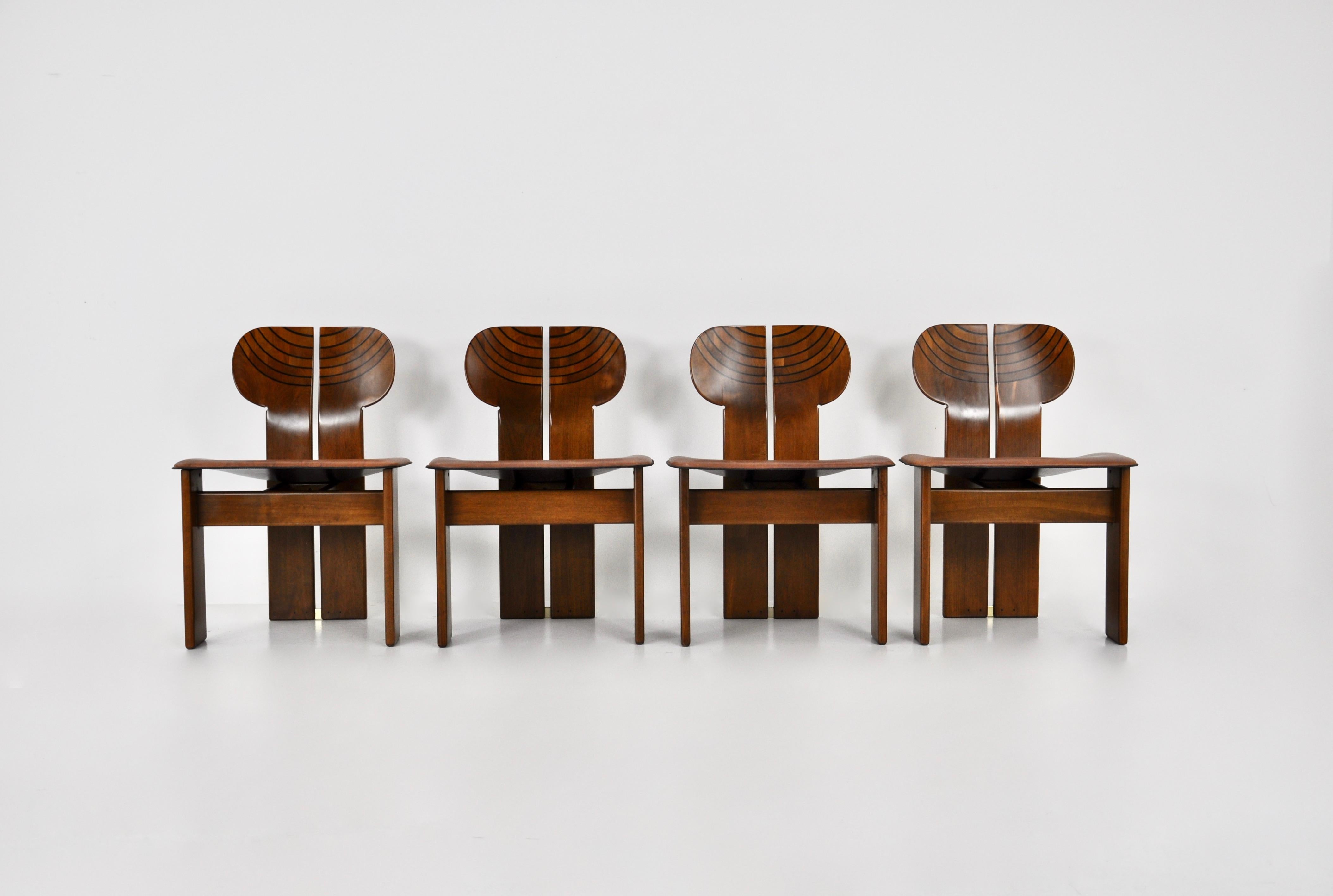 Italian Africa dining chairs by Afra & Tobia Scarpa for Maxalto, 1975, Set of 4 For Sale