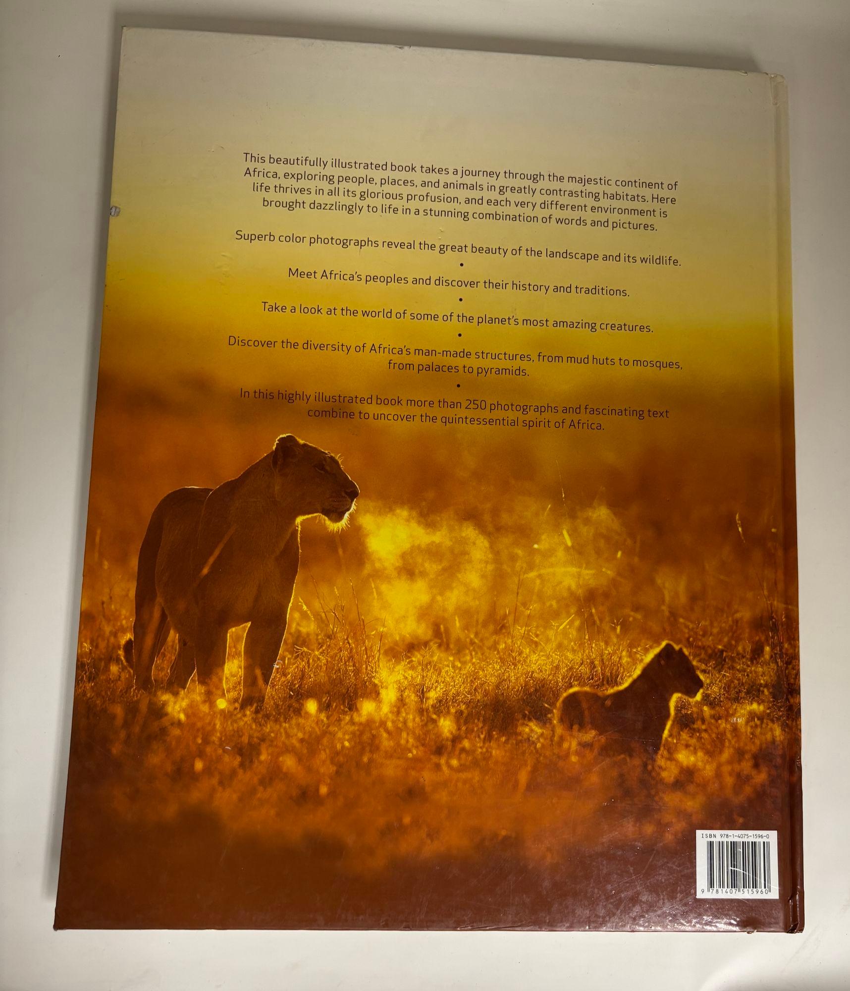 Africa Natural Spirit of the African Continent Oversized Hardcover Gill Davis In Good Condition For Sale In North Hollywood, CA