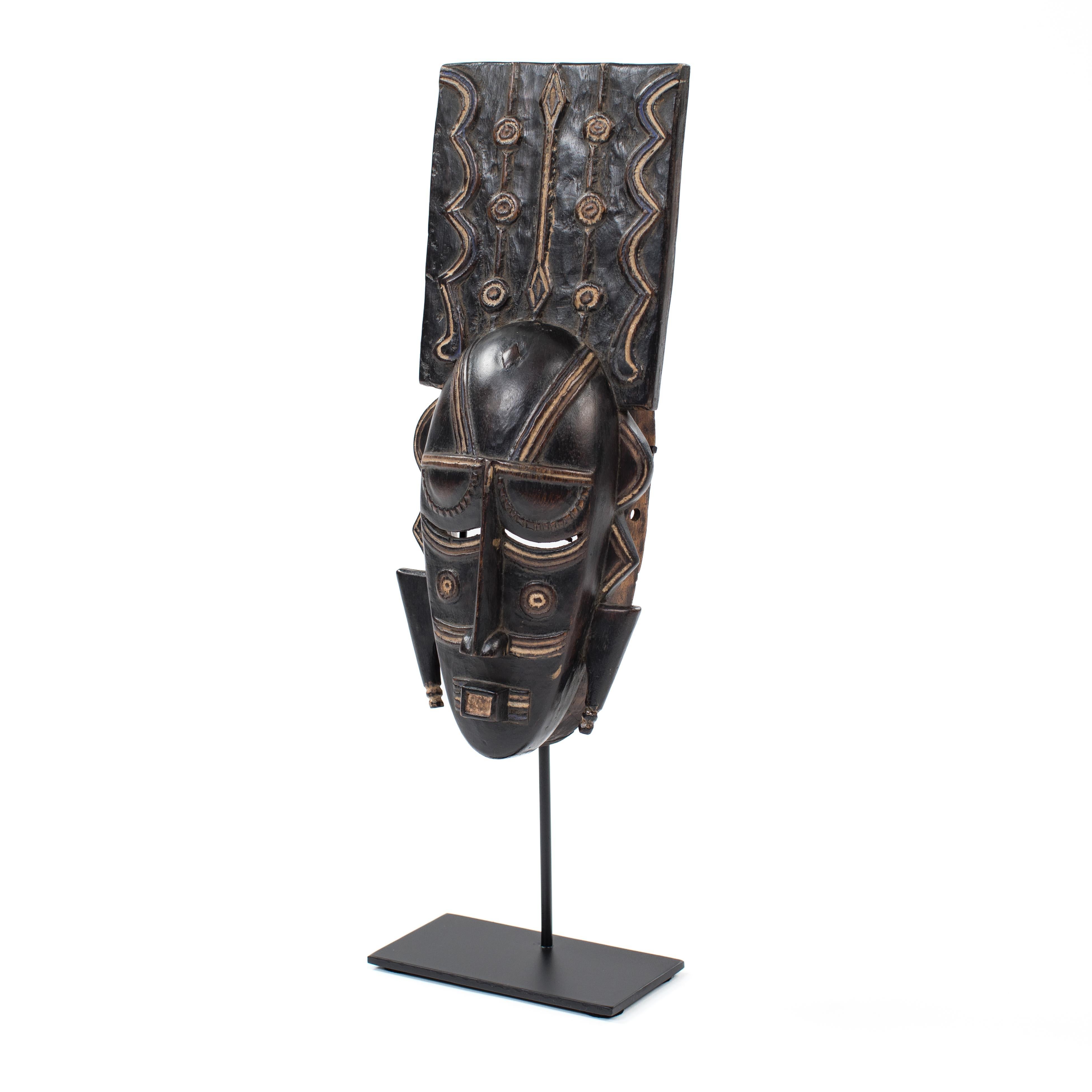 Tribal Africain Wooden Ligbi Mask Protruding Plate on the Head, Ivory Coast 1980s For Sale