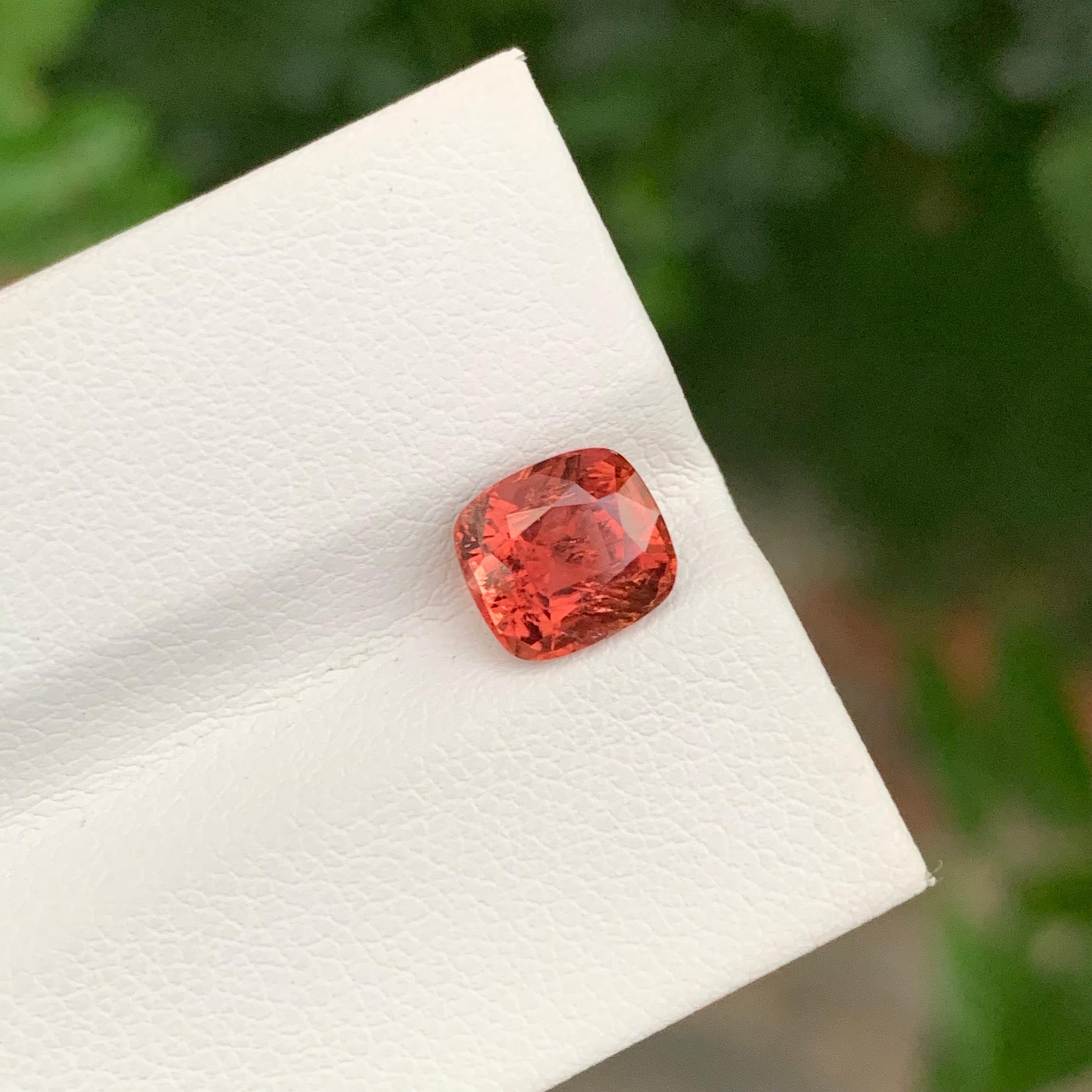 African 1.80 Carat Natural Peachy Red Loose Tourmaline Cushion Shape Gemstone In New Condition For Sale In Peshawar, PK