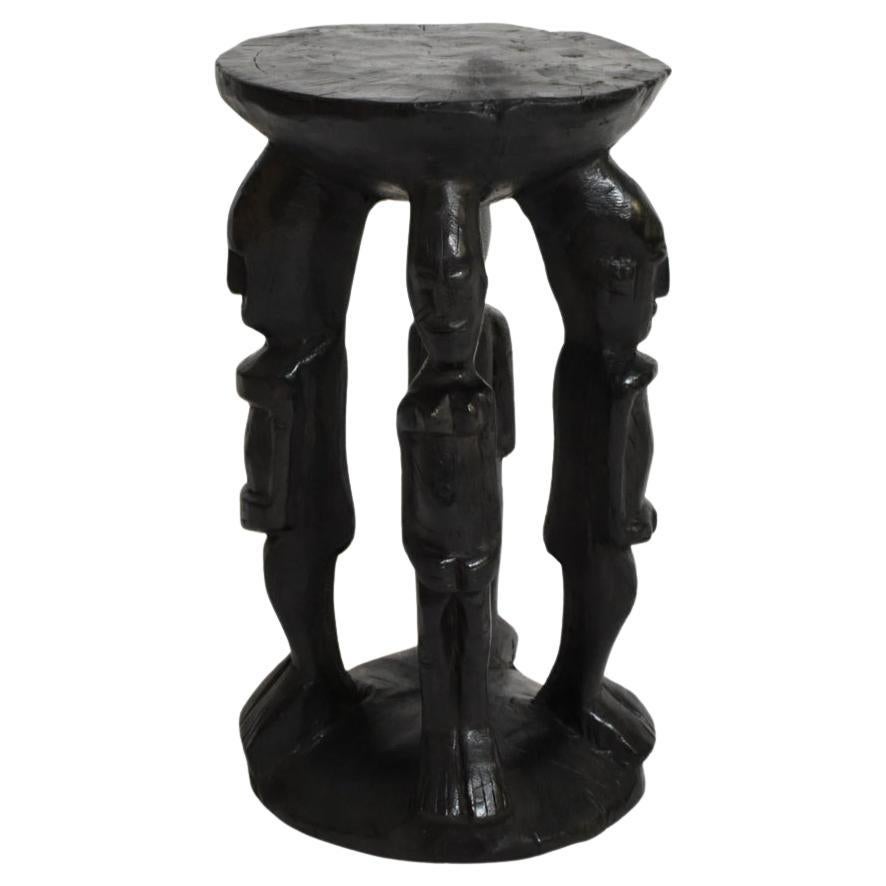 African anthropomorphic side table, 1960s en vente